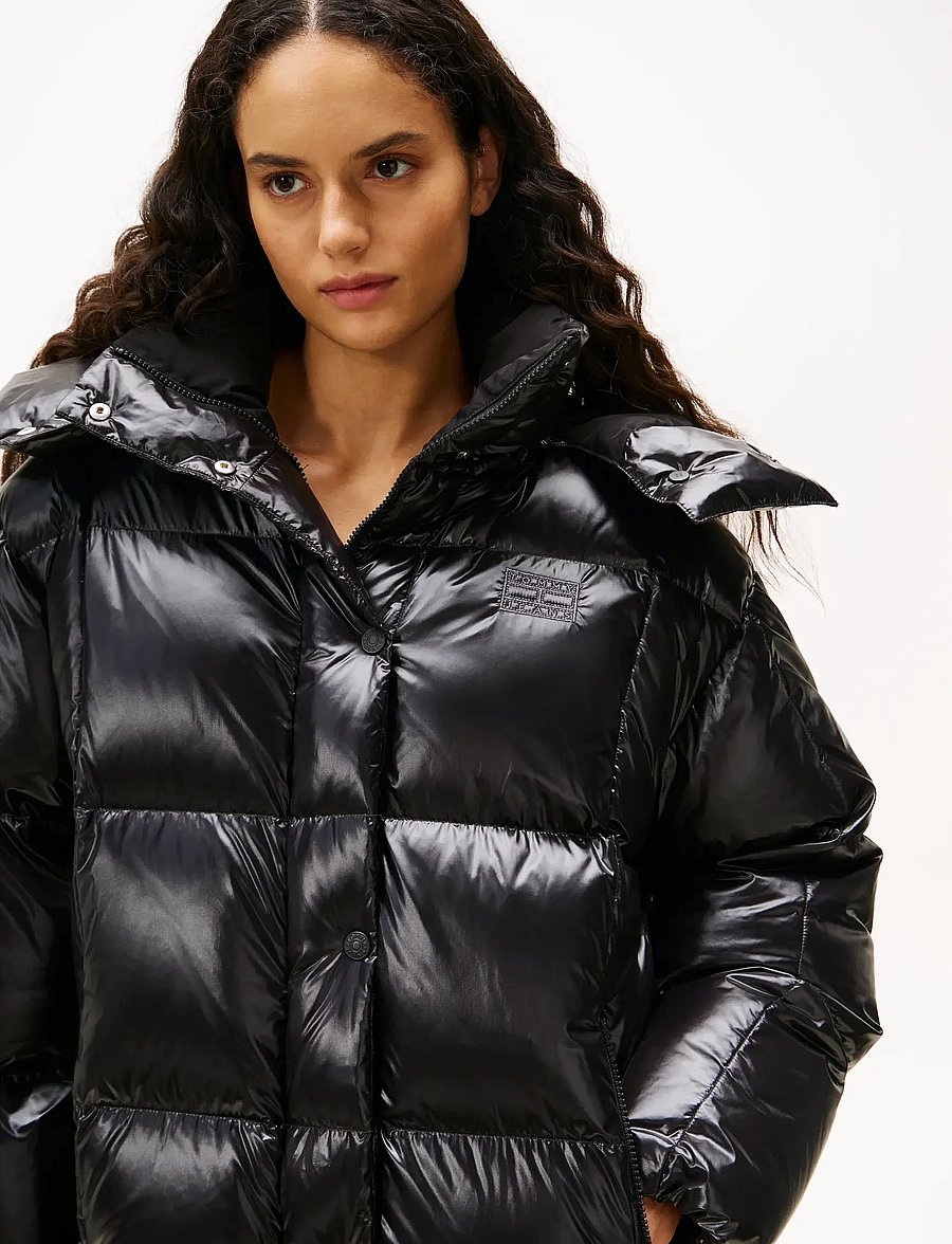 Tommy Jeans - TJW ALASKA GRID SHNY OVS DWN PFR - vinterjakker - black - 2