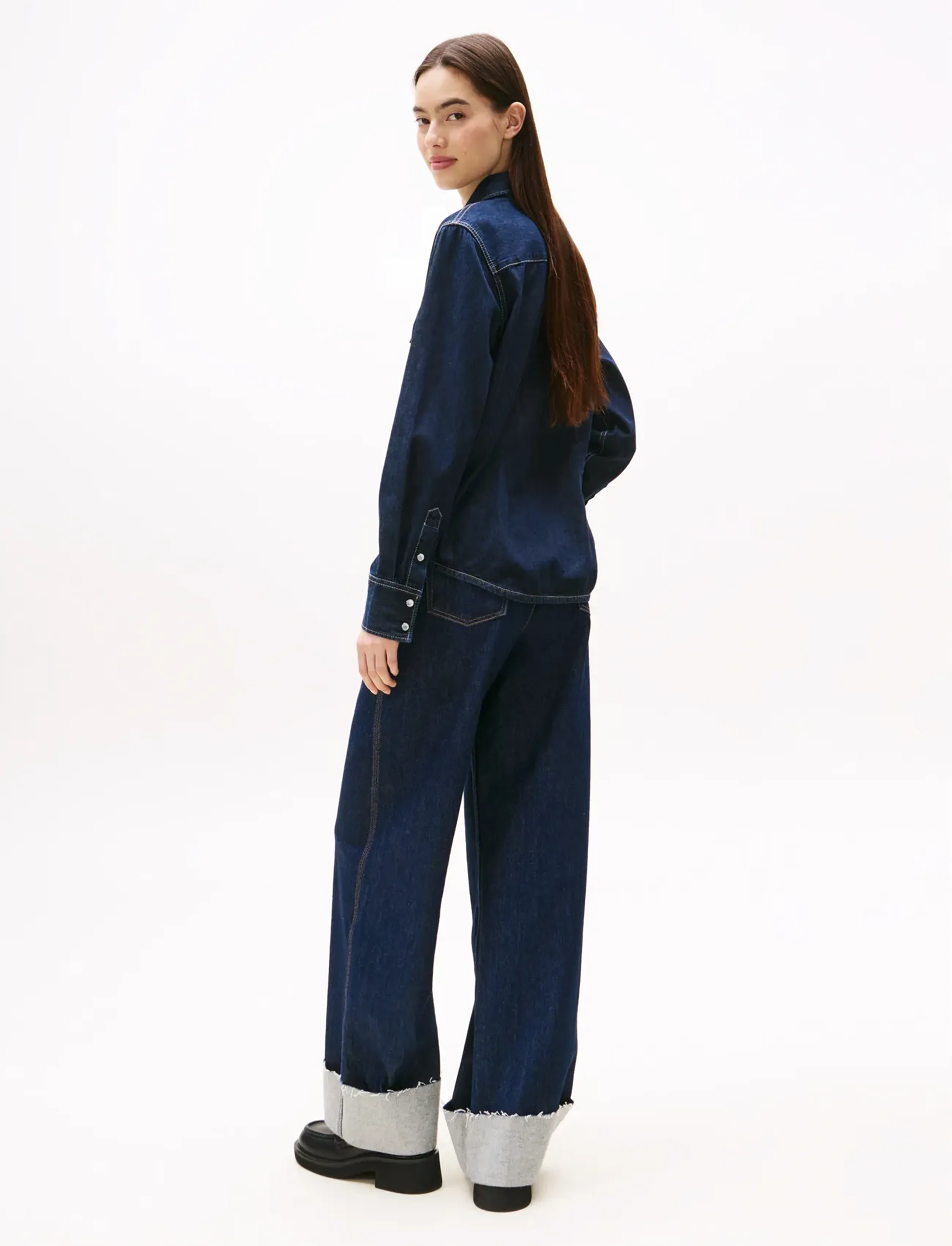 Tommy Jeans - REGULAR FIT LS SHIRT DARK BLUE - jeansskjortor - denim dark - 3