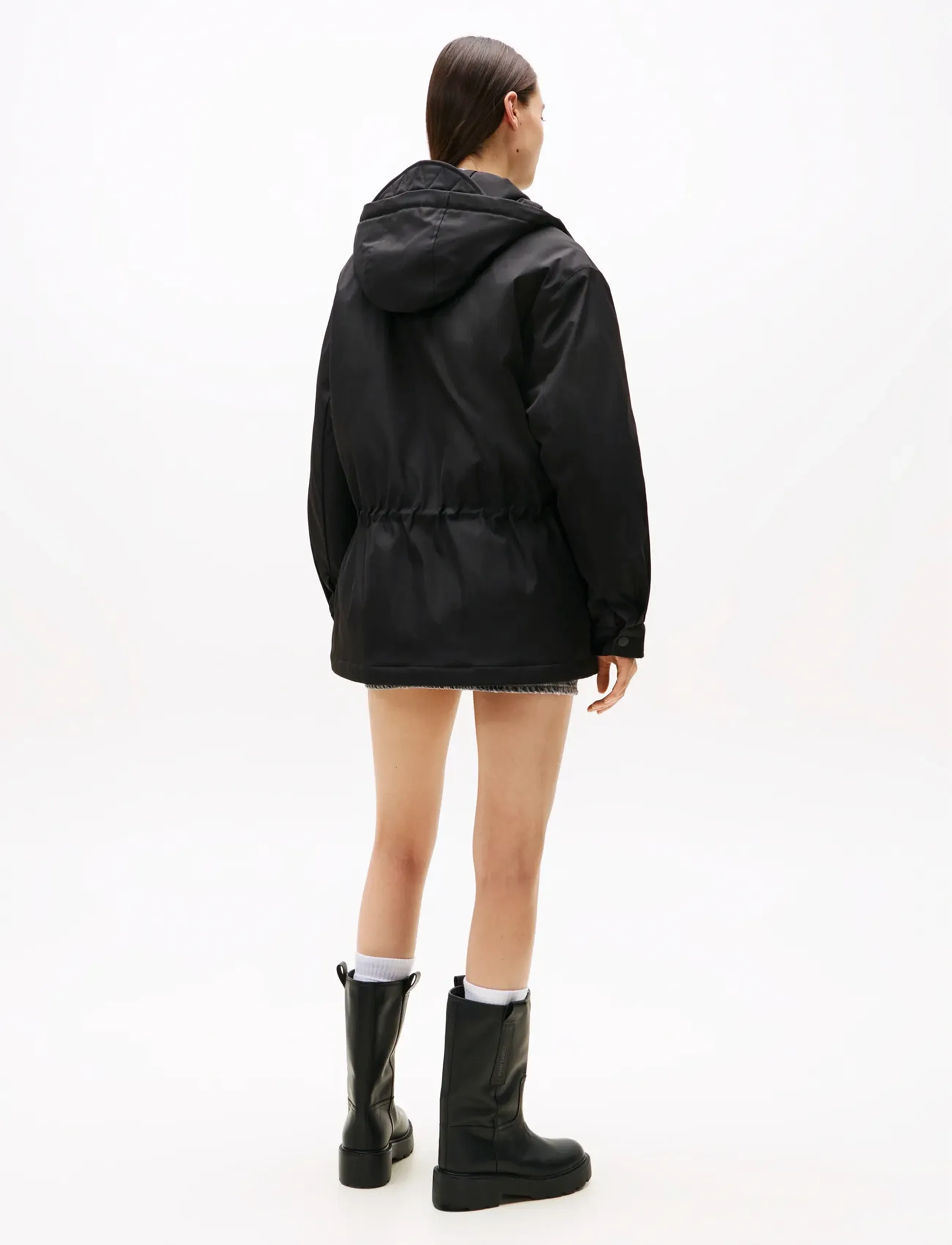 Tommy Jeans - TJW MIDI PARKA - parka coats - black - 4