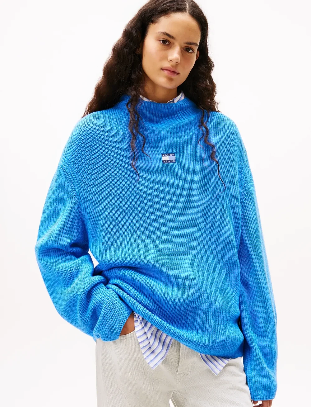 Tommy Jeans - TJW MOCKNECK BADGE SWEATER - stickade tröjor - blue spell - 0