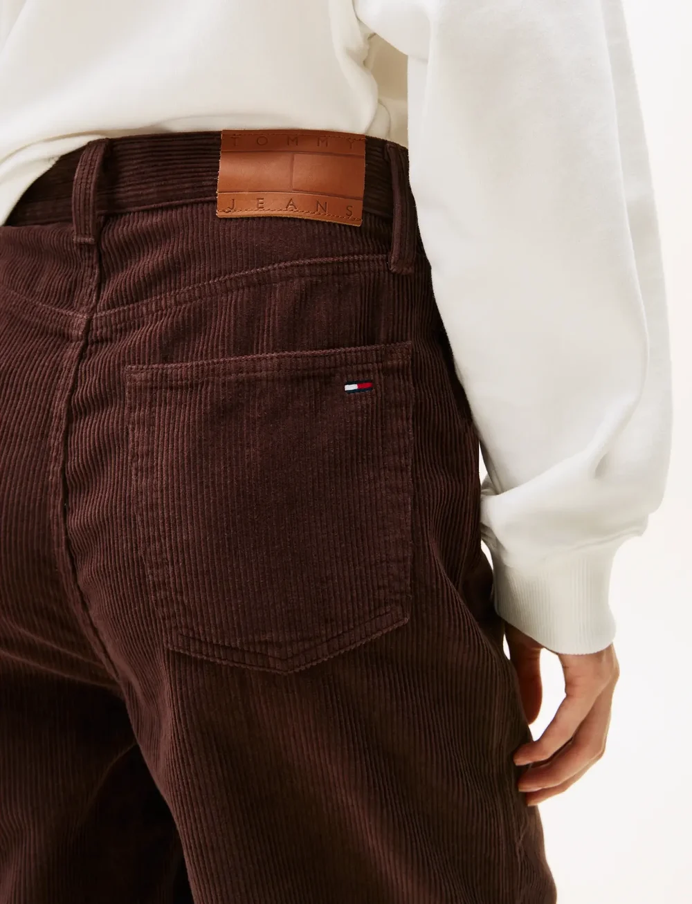 Tommy Jeans - TJW CLAIRE HR WIDE CORD - vida byxor - rich brown - 3