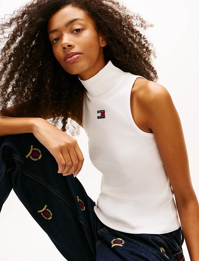 Tommy Jeans - TJW SLIM SH BADGE RIB TANK - Ärmellose tops - ecru - 4