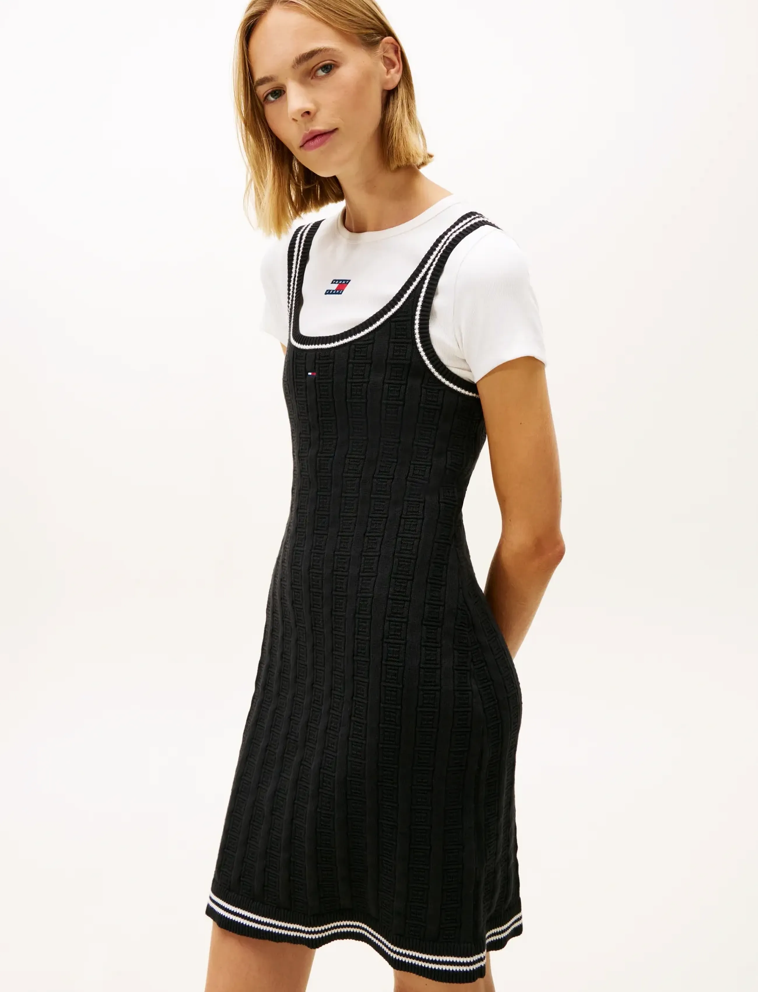Tommy Jeans - TJW FLAG CABLE SWEATER DRESS - stickade klänningar - black - 3