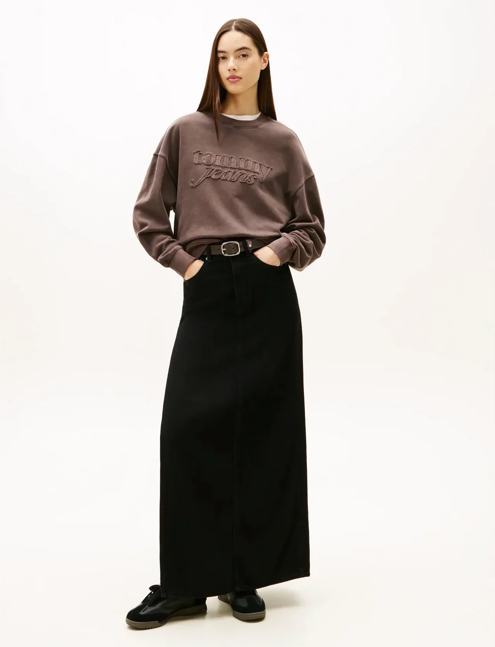 Tommy Jeans - TJW BXY GMD SCRIPT CREW - vardagsstil - black walnut - 3