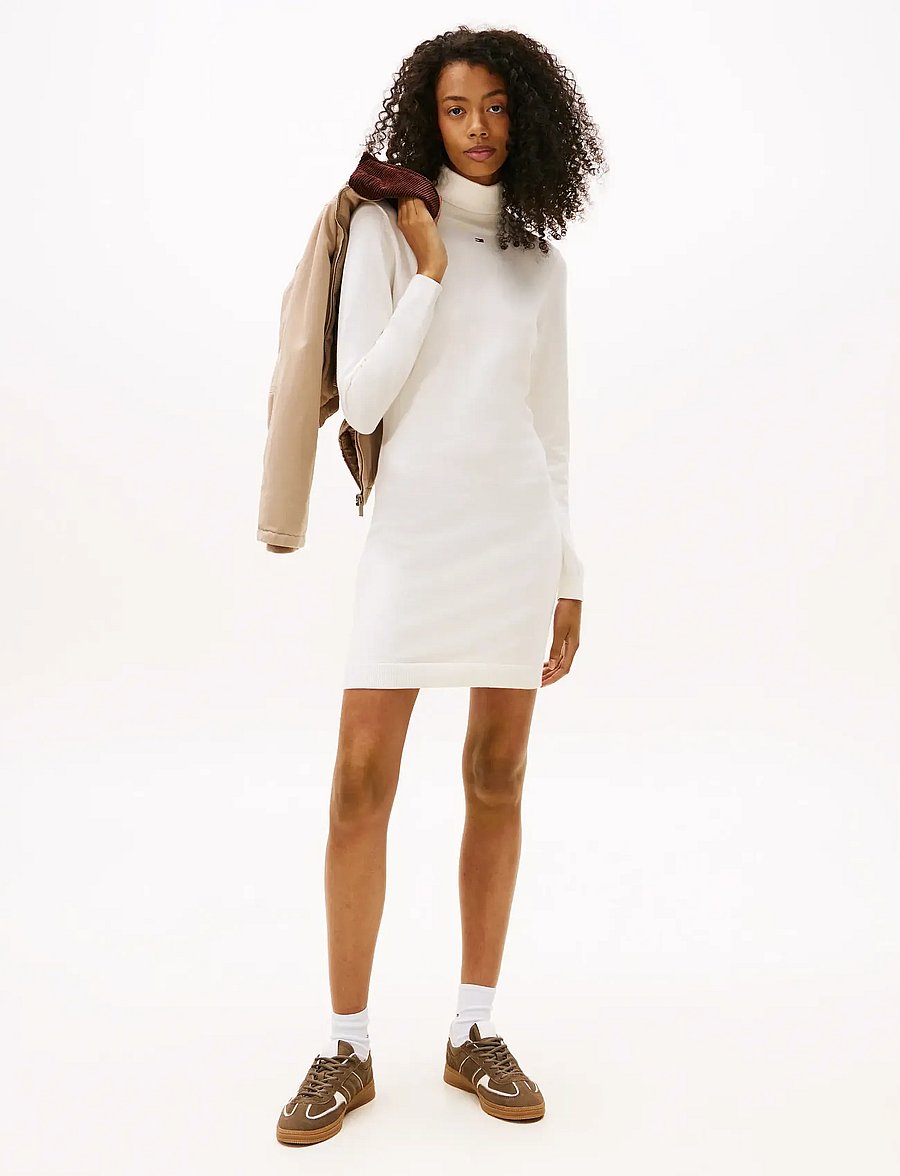 Tommy Jeans - TJW ESS TURTLENECK SWEATER DRESS - konfirmation - ancient white - 0