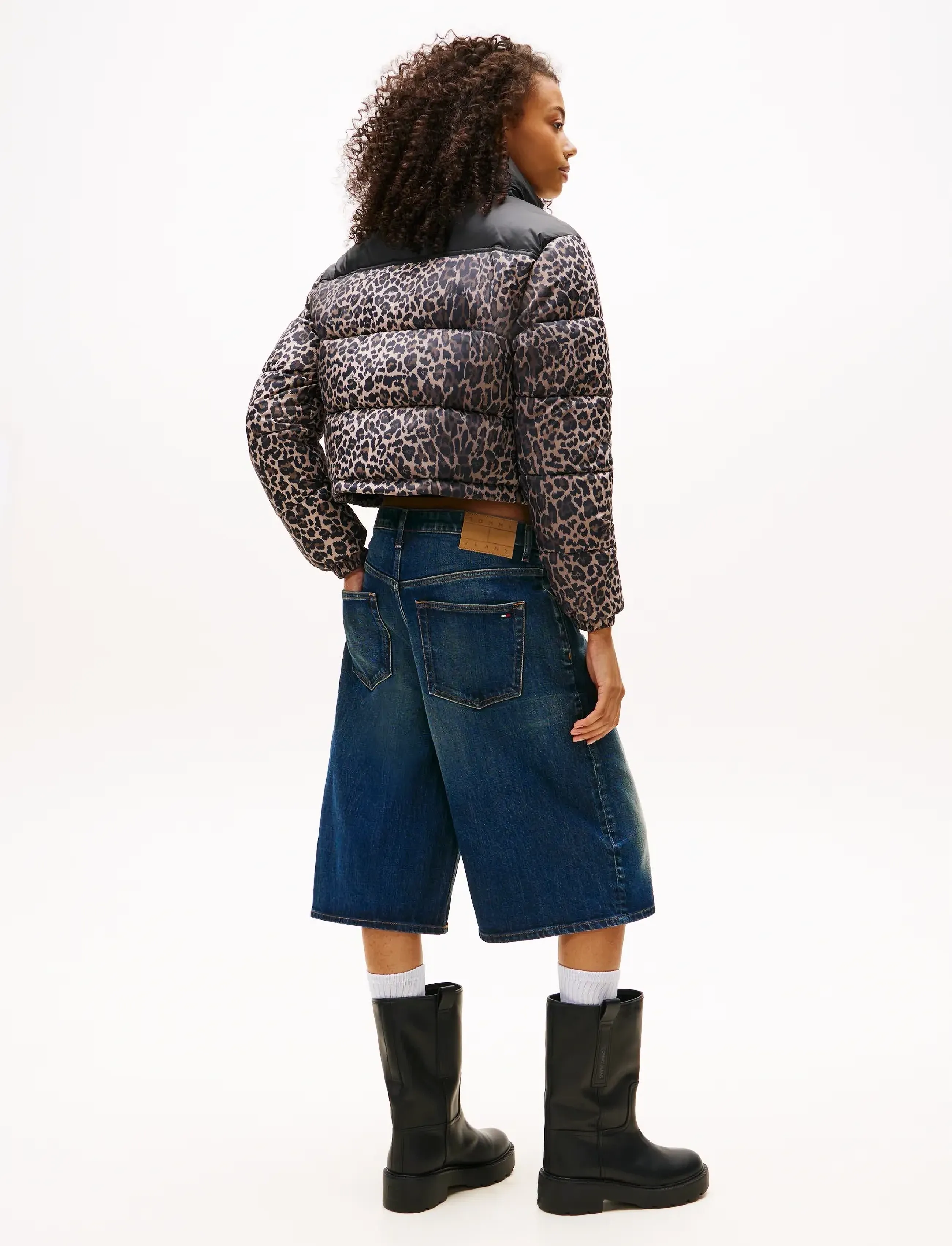 Tommy Jeans Tjw Cropped Leopard Puffer, Kvinder, Kort Leopard Pufferjakke, Sort, Str: L