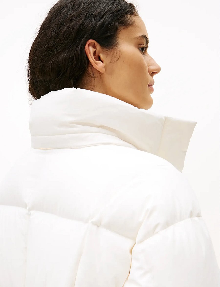 Tommy Jeans - TJW ALASKA GRID DWN MXI COAT EXT - winterjacken - ancient white - 5