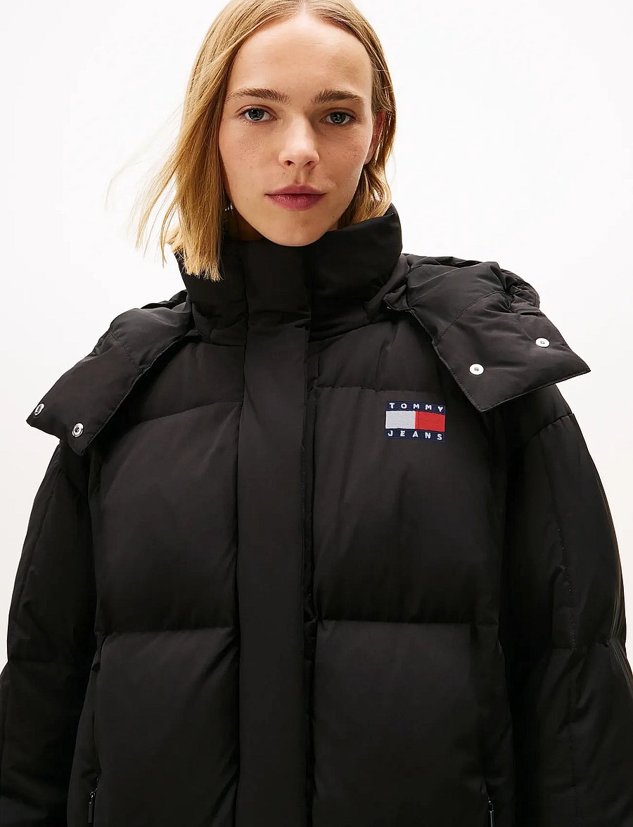 Tommy Jeans - TJW ALASKA GRID DWN MXI COAT EXT - vinterjackor - black - 2