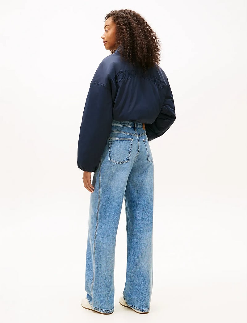 Tommy Jeans - CLAIRE HR WD EI5113 - laia säärega teksad - denim medium - 2