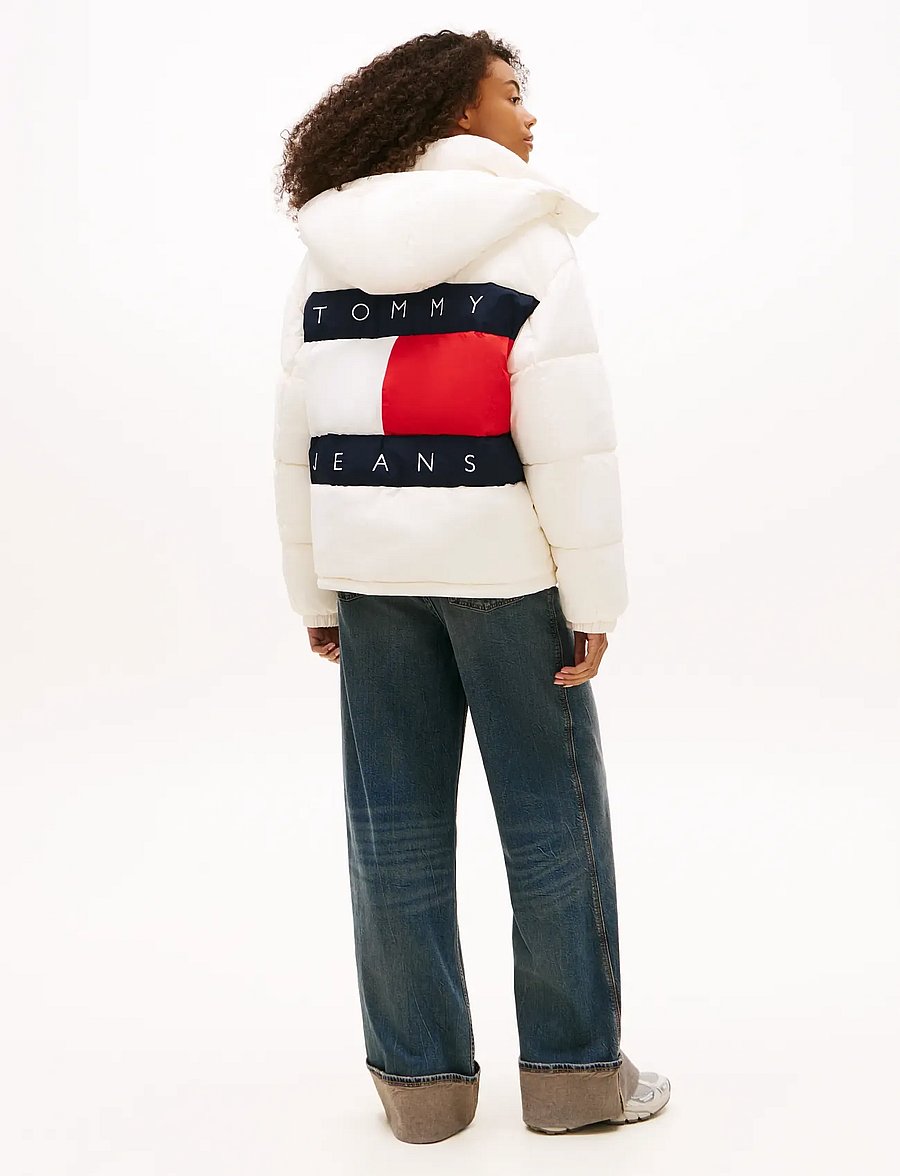 Tommy Jeans - TJW OVS HOODED FLAG PUFFER EXT - vinterjackor - ancient white - 4