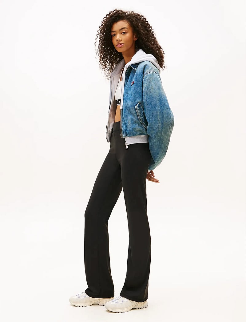 Tommy Jeans - TJW KICK FLARE LEGGINGS - flare bukser - black - 2