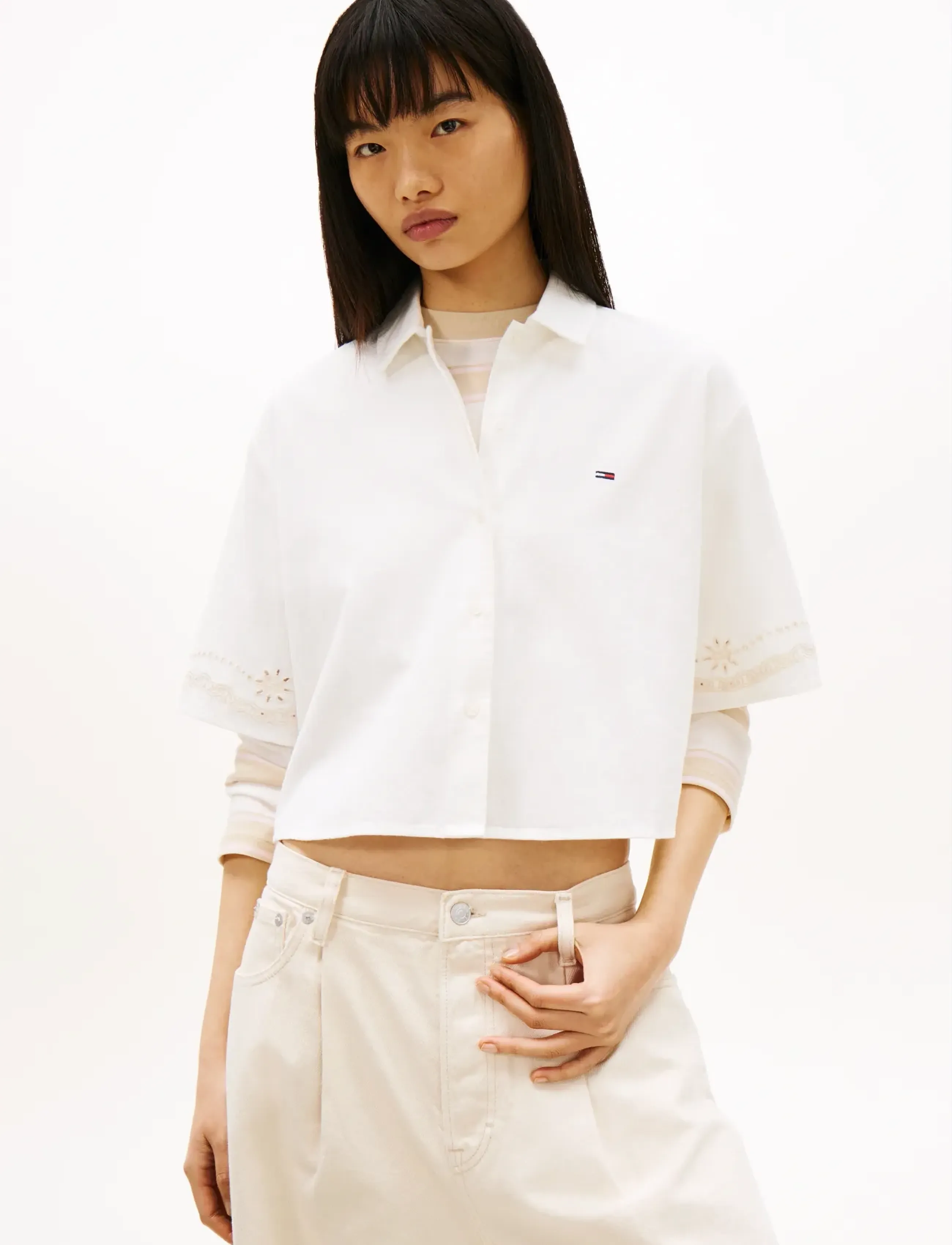 Tommy Jeans Tjw Broderie Linen Shirt, Kvinder, Kortærmet Broderi Kort Skjorte, Hvid, Str: M
