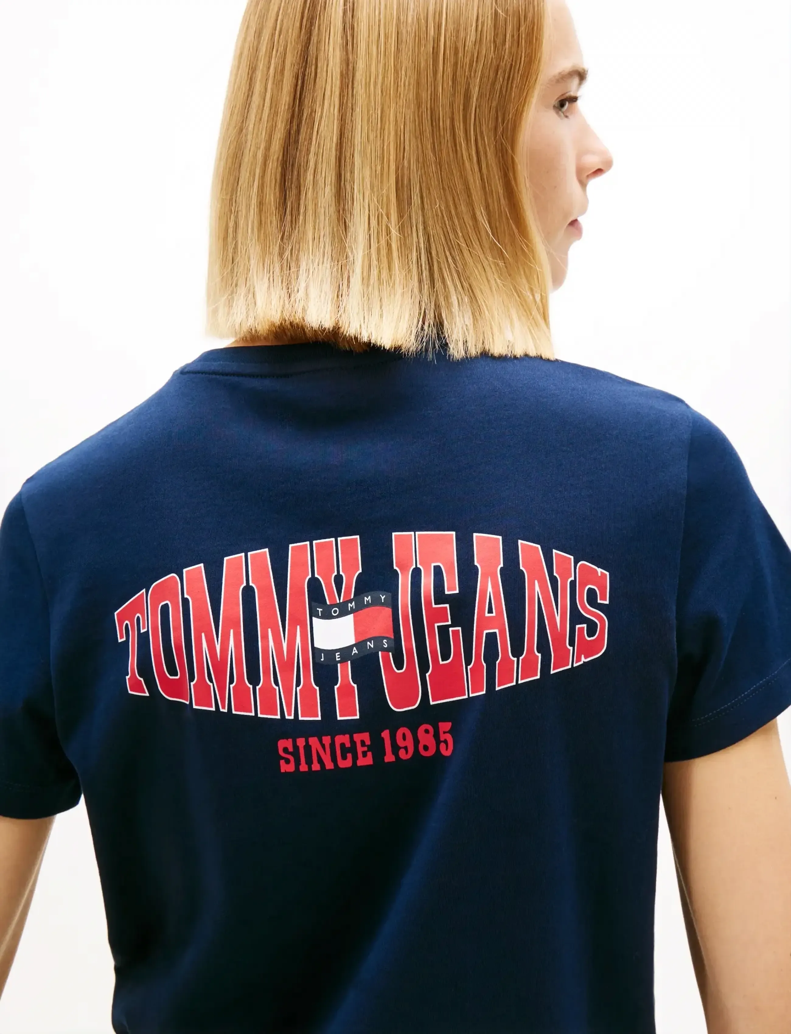 Tommy Jeans - TJW REG WAVY FLAG SS TEE EXT - t-shirts - dark night navy - 4