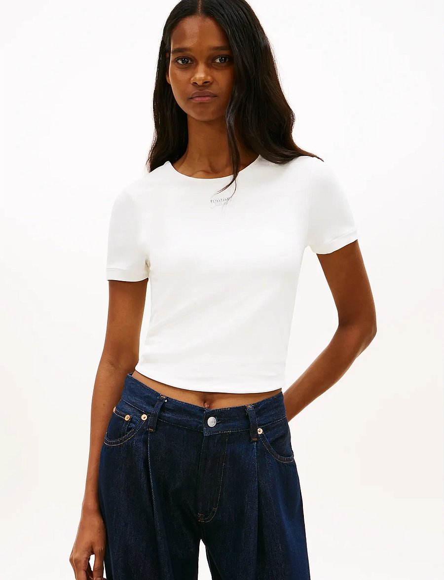 Tommy Jeans - TJW SLIM SH SILVER SCRIPT TEE - crop tops - ecru - 0
