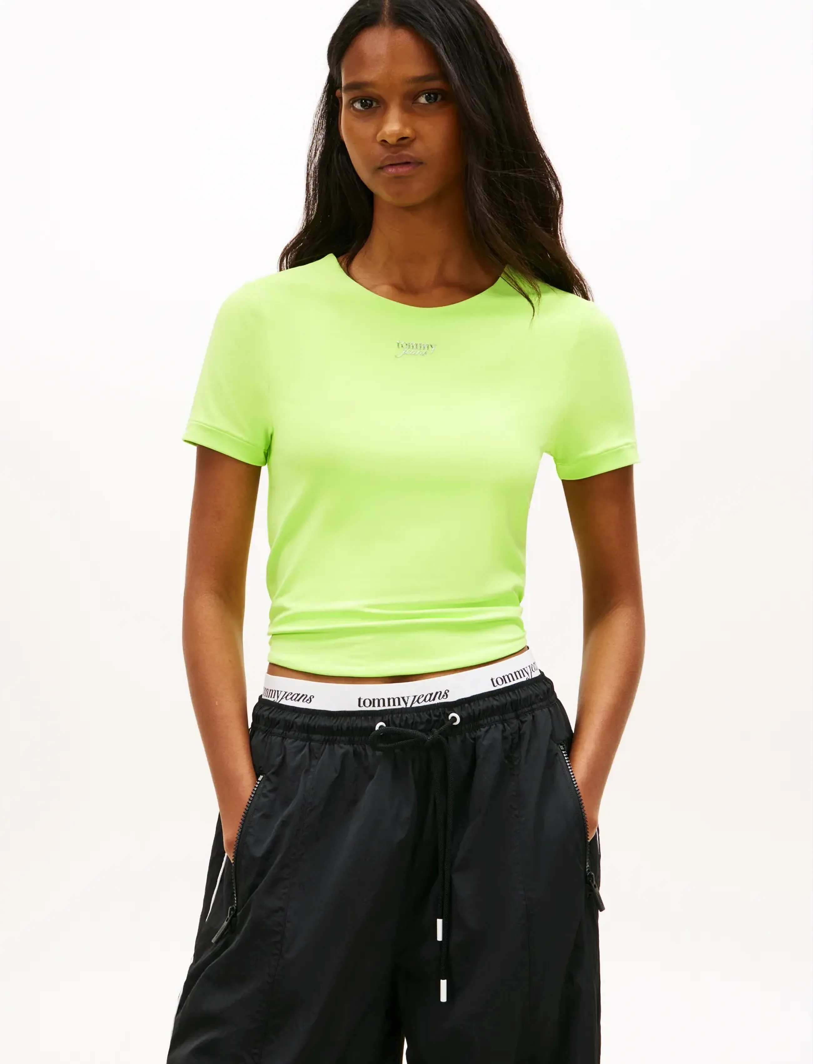 Tommy Jeans TJW SLIM SH SILVER SCRIPT TEE - Tommy Jeans - FADED LIME / green