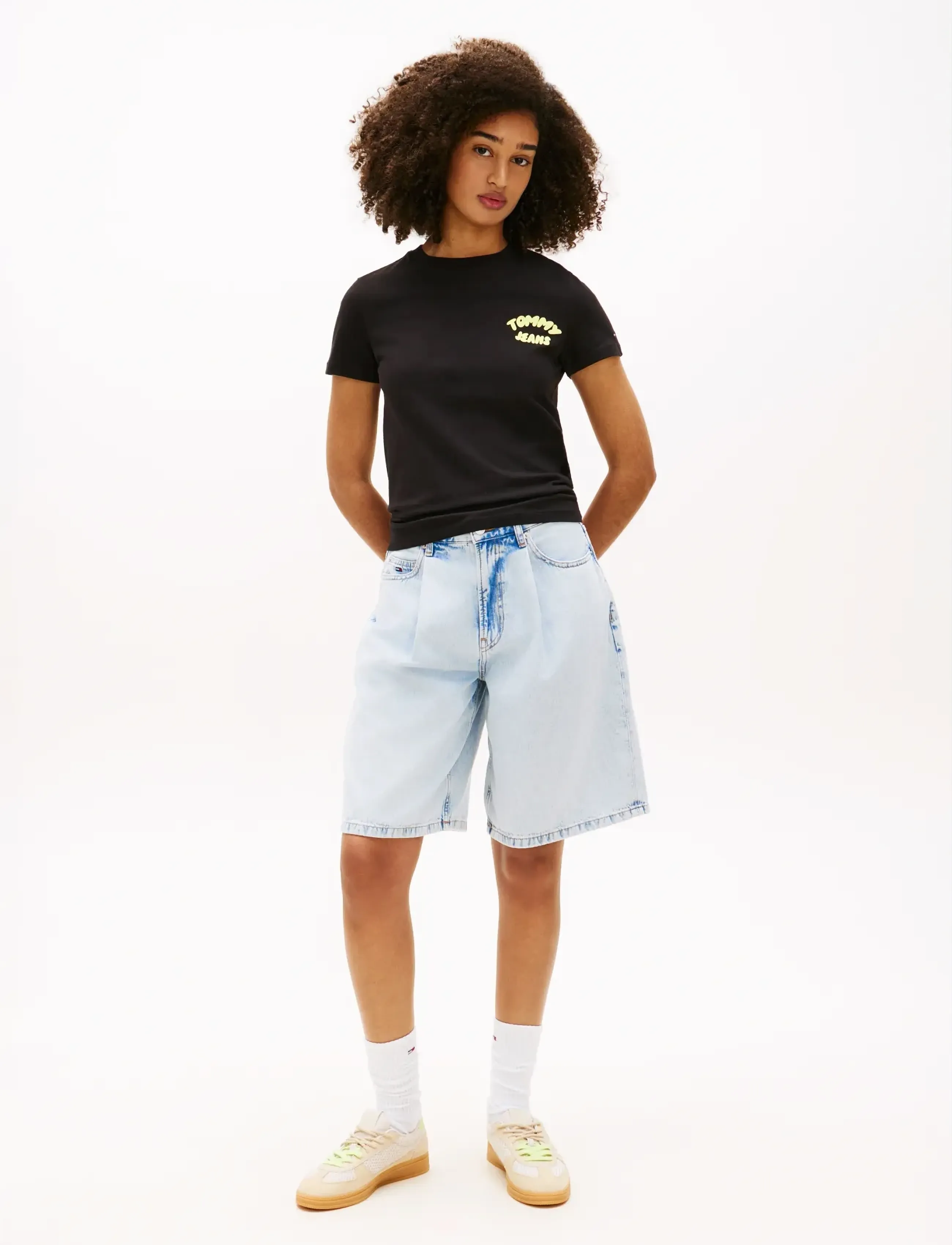 Tommy Jeans - TJW REG TJ BUBBLE SS TEE EXT - t-shirts - black - 3