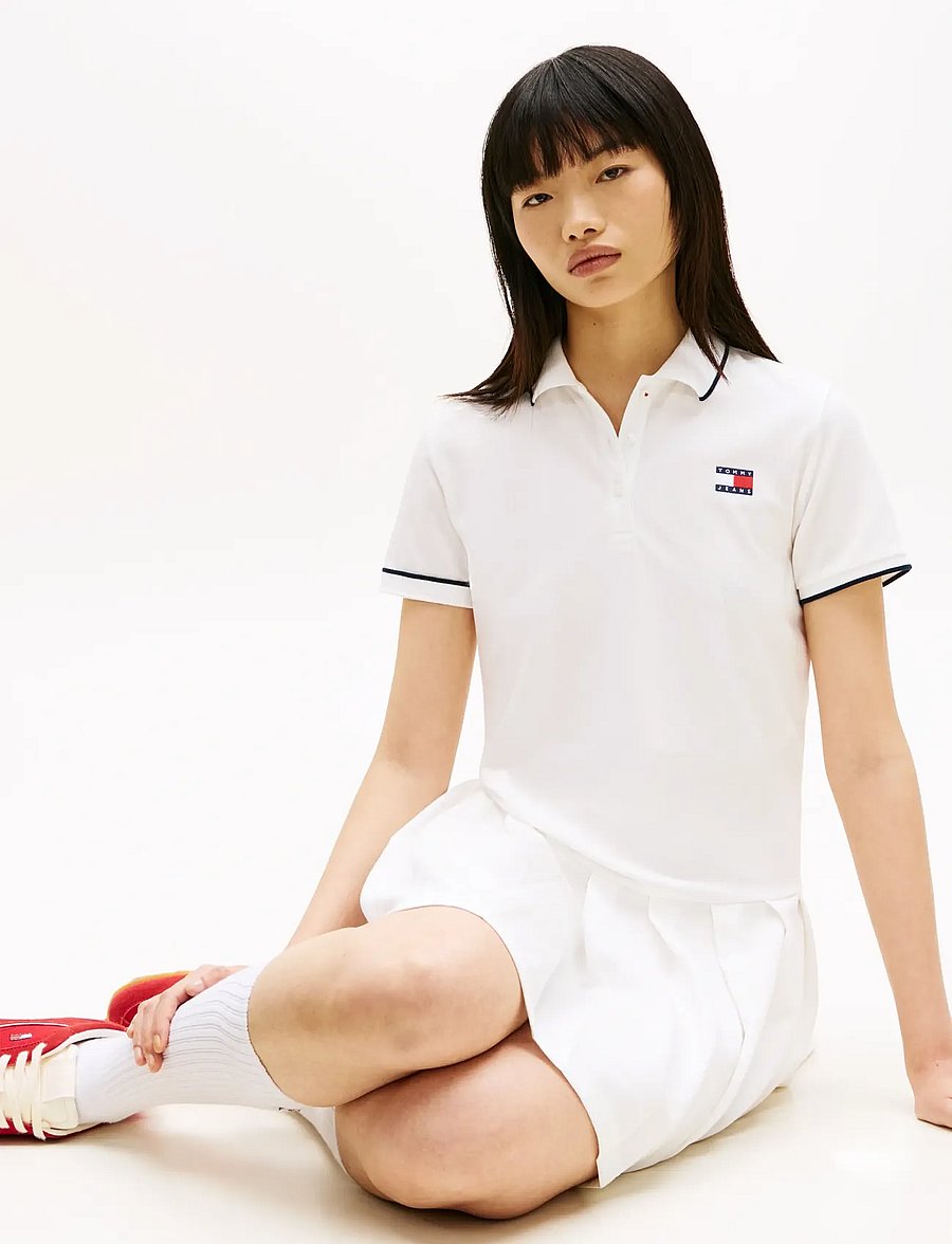 Tommy Jeans - TJW BADGE PLEAT PIQUE DRESS EXT - kleider & röcke - ecru - 3