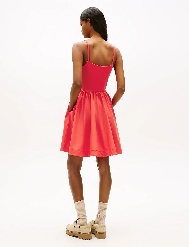 Tommy Jeans - TJW RIB POPLIN MIX STRAPPY DRESS - sommarklänningar - red alert - 4