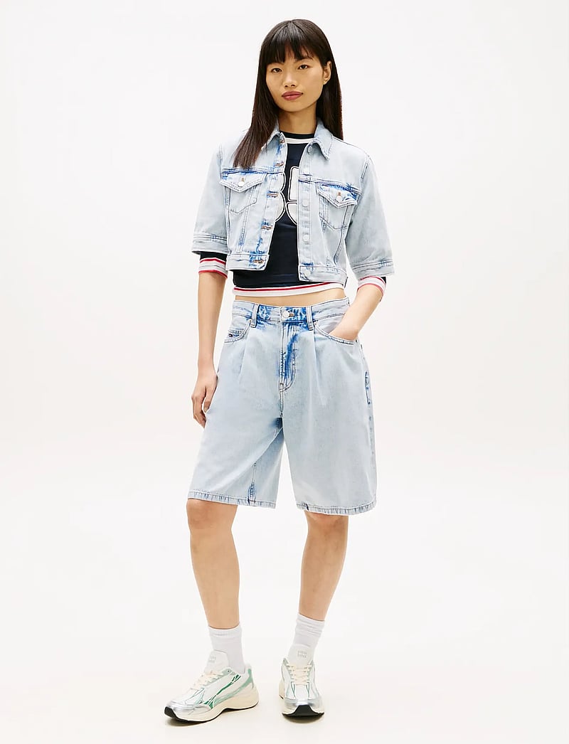 Tommy Jeans - CROPPED TRUCKER BJ6014 - forårsjakker - denim light - 3