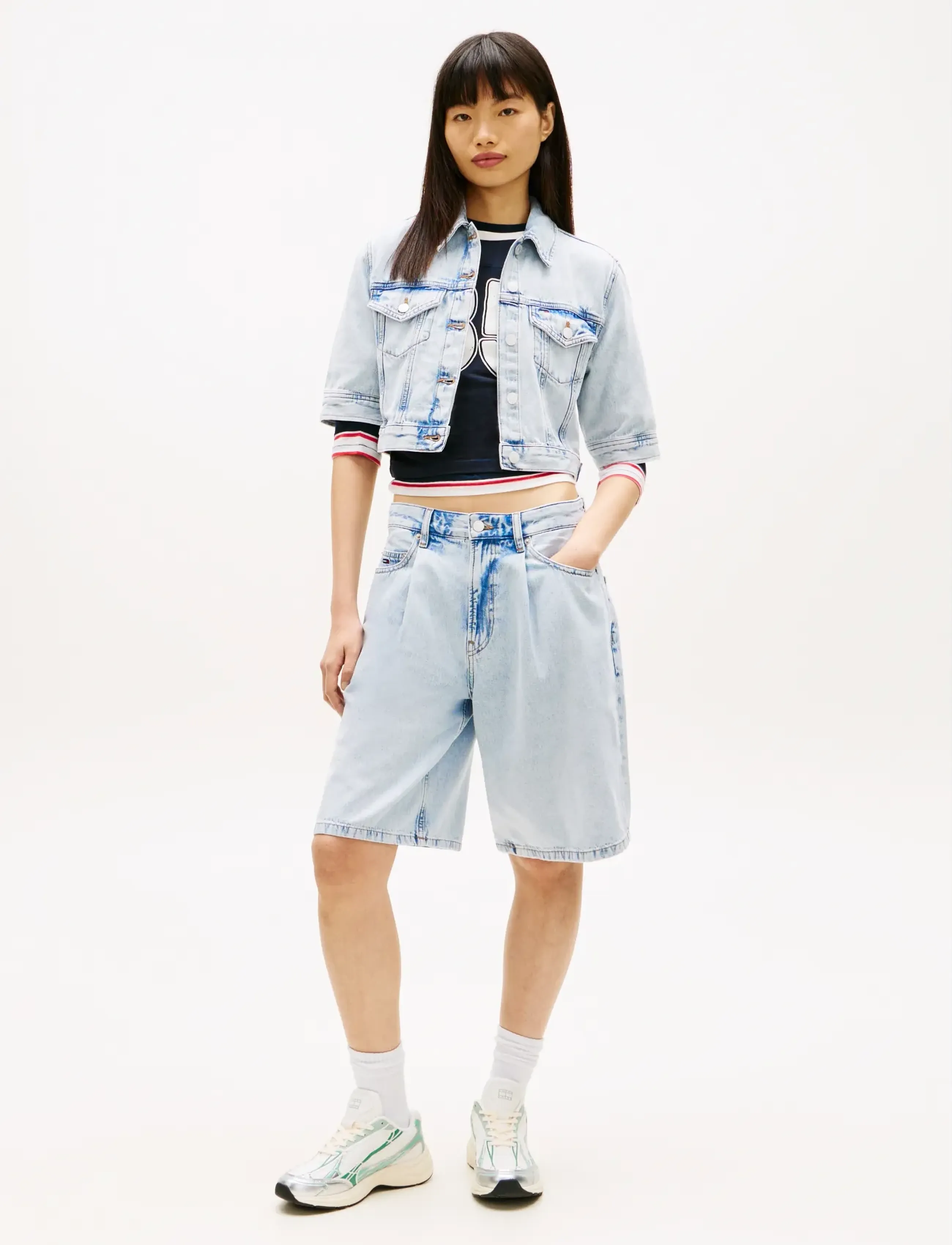 Tommy Jeans - CROPPED TRUCKER BJ6014 - spring jackets - denim light - 3