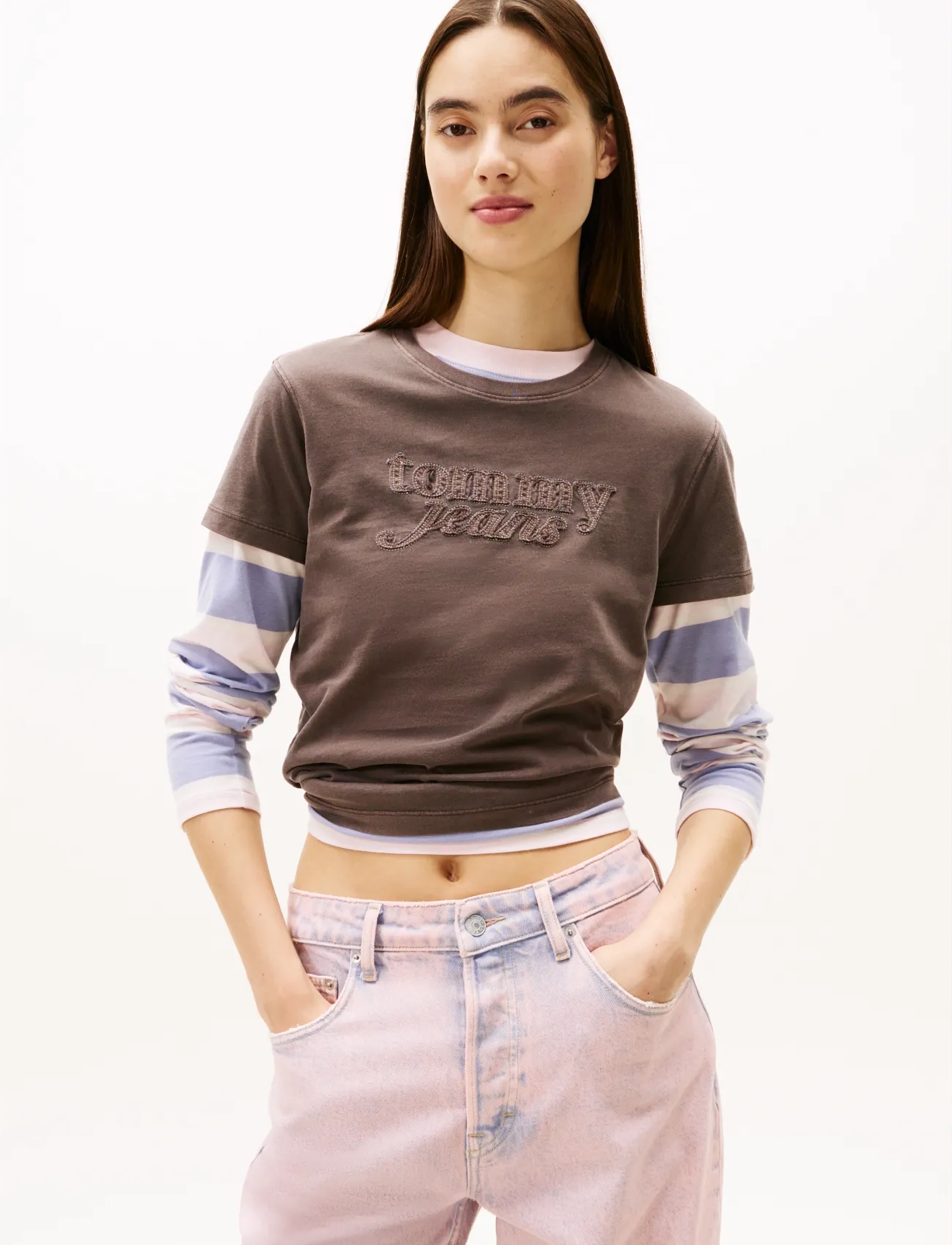 Tommy Jeans TJW REG GMD SCRIPT TEE - T-shirts & Toppe - BLACK WALNUT / brown