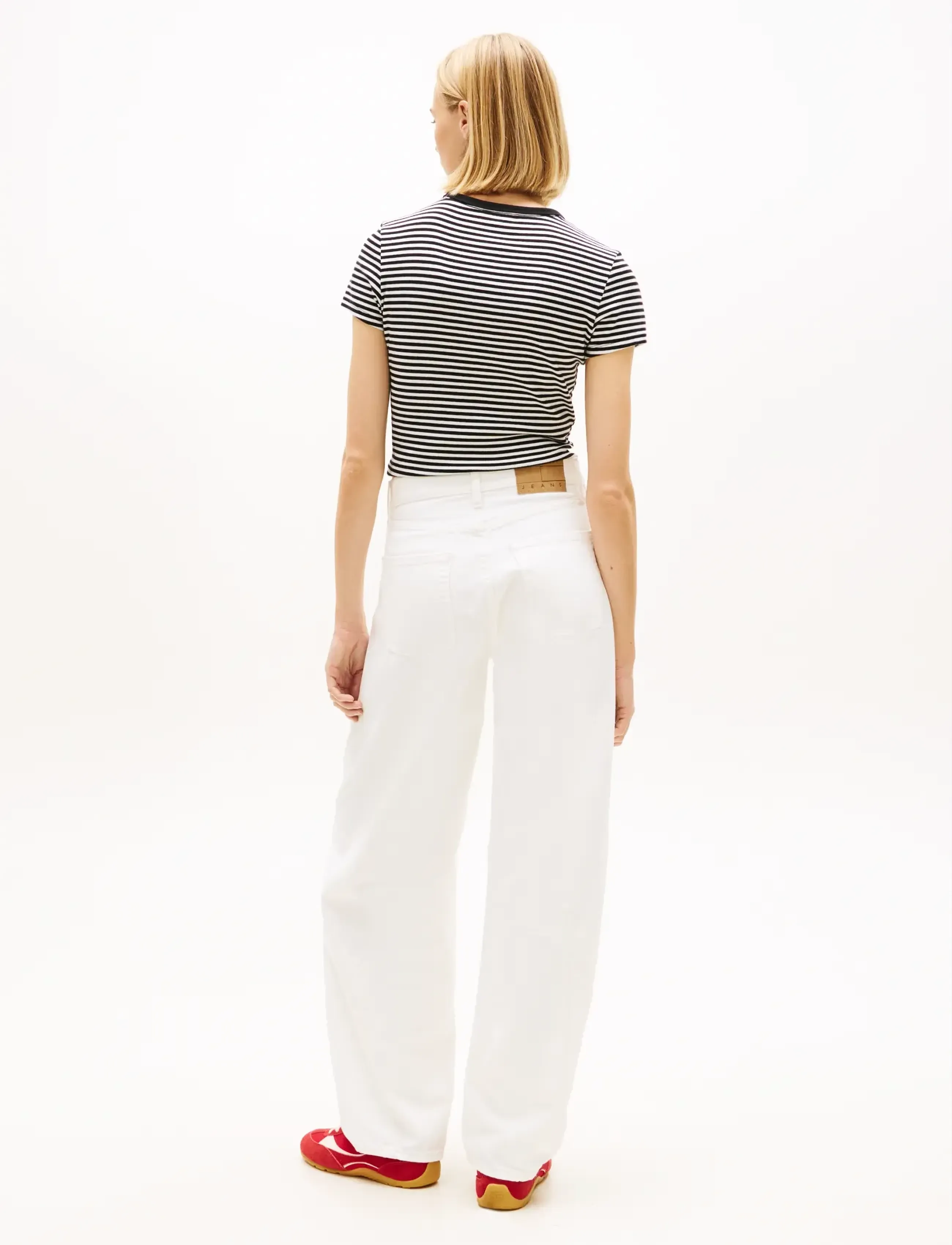 Tommy Jeans - ELLA MID BARREL CBF FLG BJ6099 - barrel lõikega teksad - denim white - 2