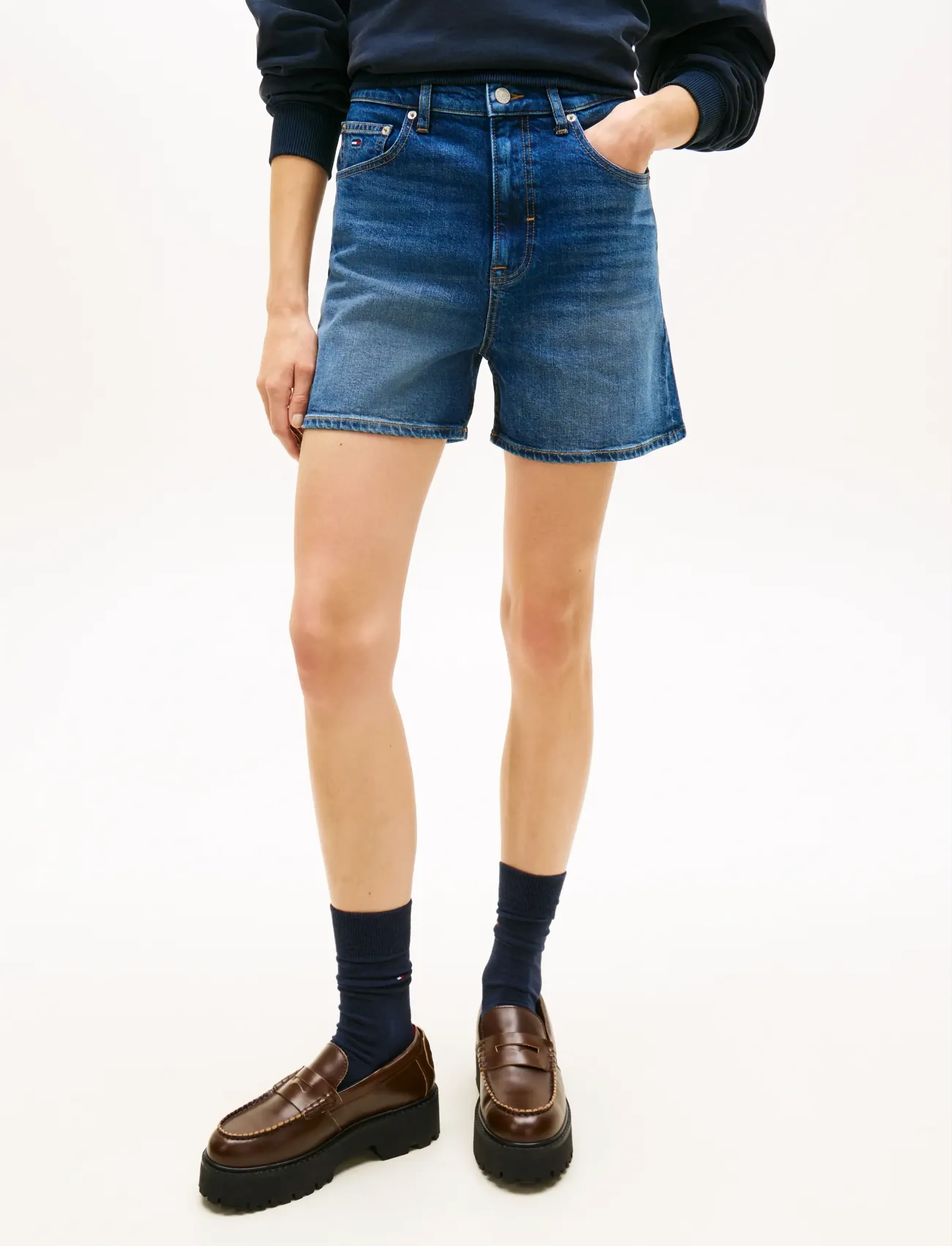 Tommy Jeans Mom Short Bj8155, 27, Blue, Shorts > Denim Shorts, Dame