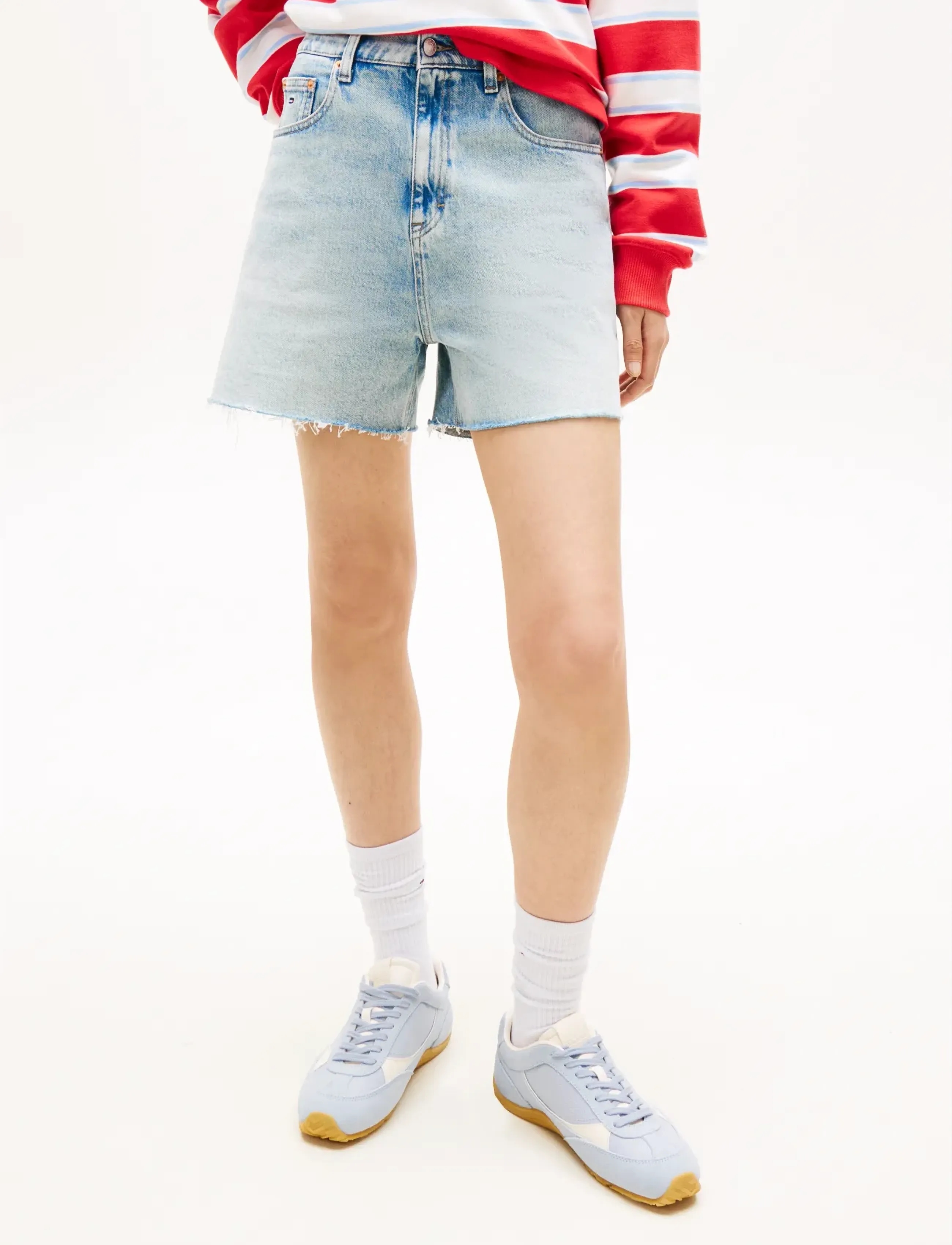 Tommy Jeans Mom Short Bj8115, 26, Blue, Shorts > Denim Shorts, Dame