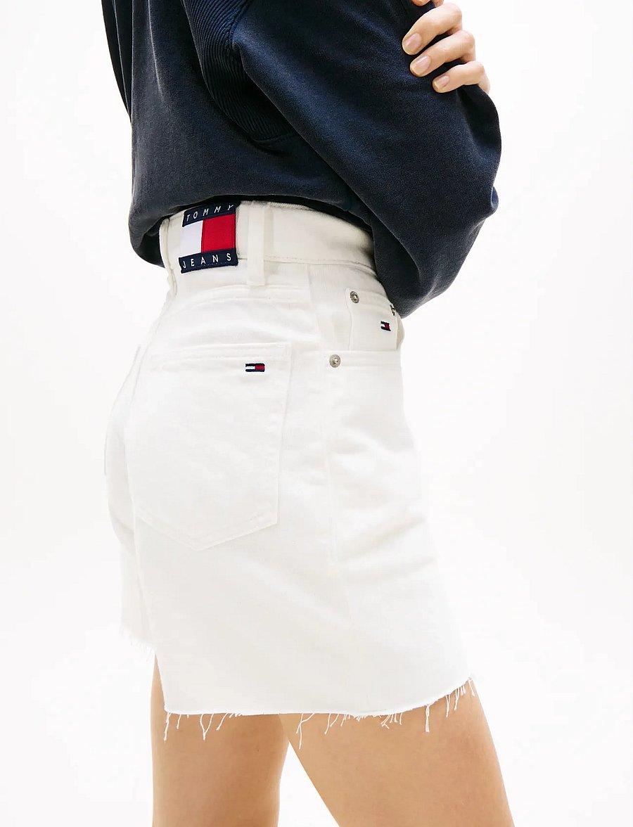 Tommy Jeans - MOM SHORT BJ4199 - jeansshorts - denim white - 4