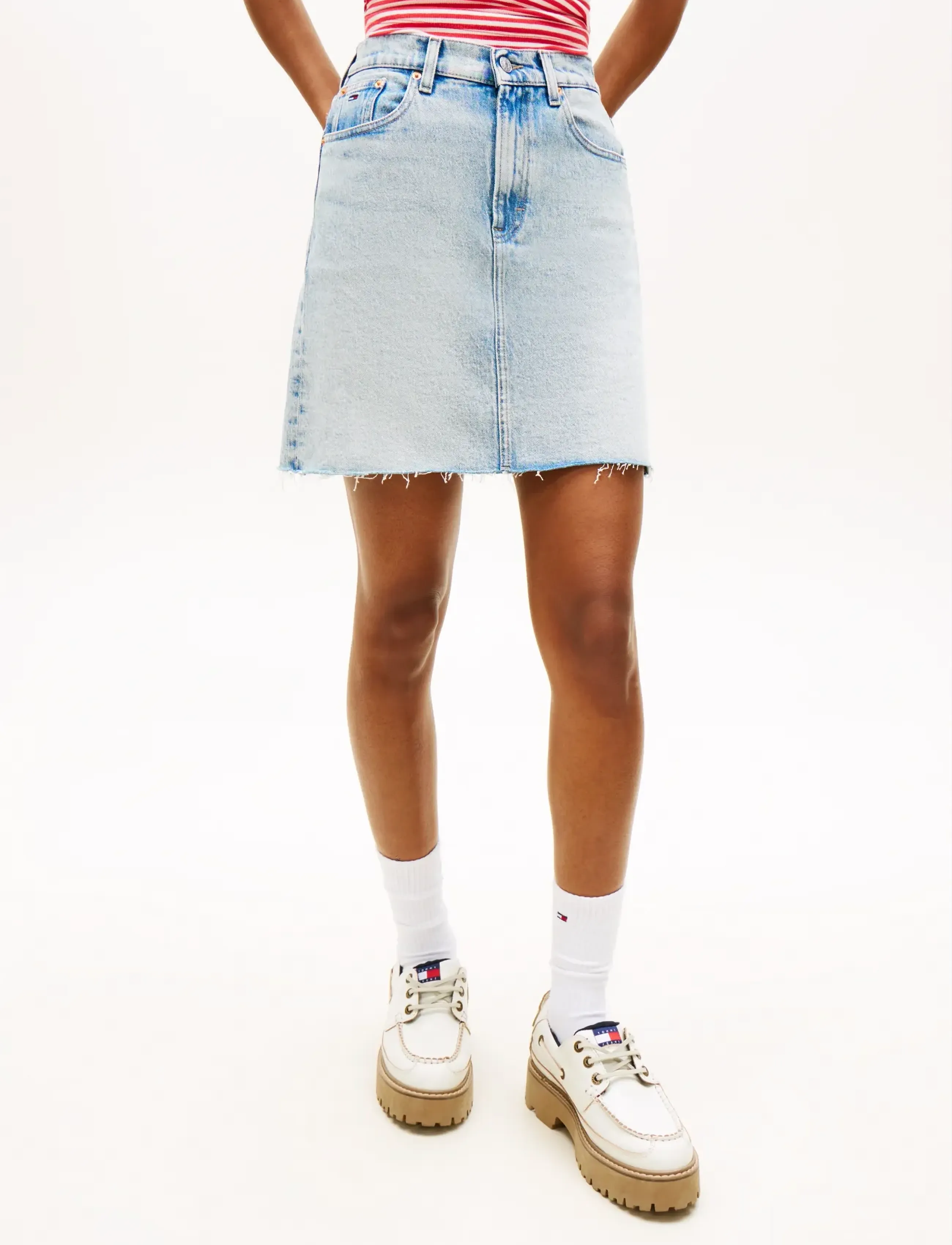 Tommy Jeans Mom Uh Skirt Bj8115, Kvinder, Mom Fit Denim Nederdel, Blå, Str: XL