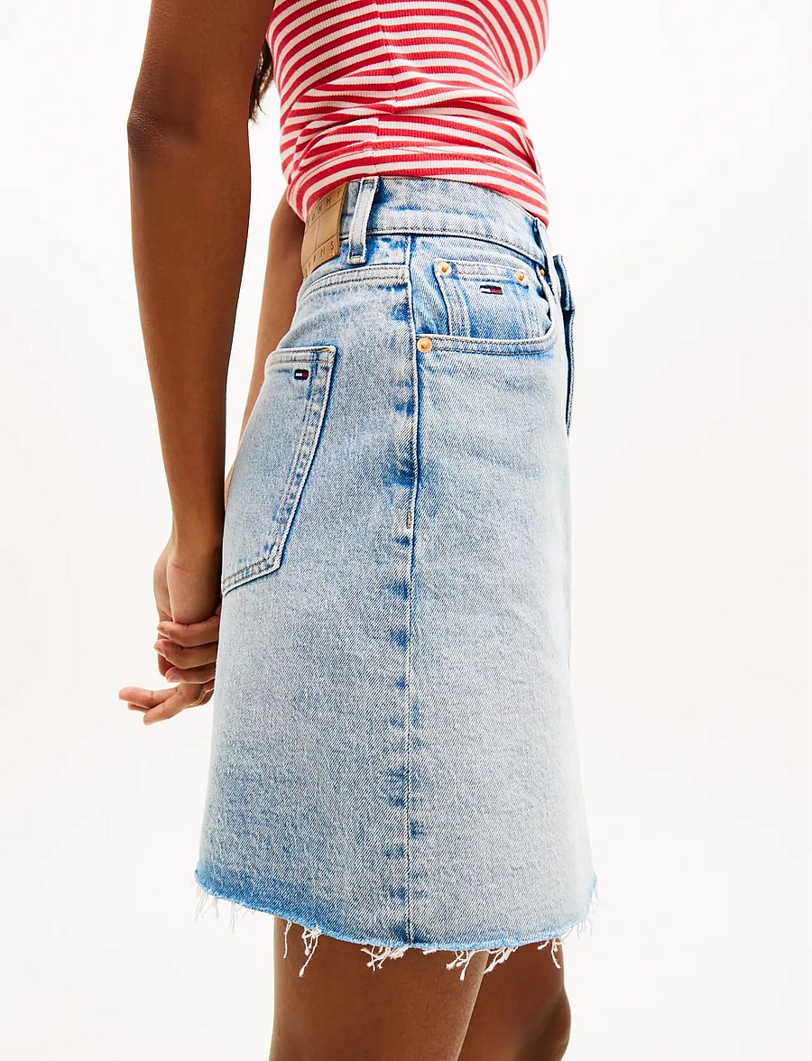 Tommy Jeans - MOM UH SKIRT BJ8115 - denimnederdele - denim light - 4