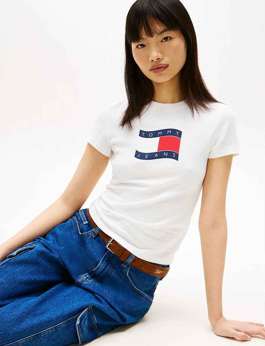 Tommy Jeans - TJW SLIM WAVY FLAG TEE EXT - t-shirts - ecru - 4