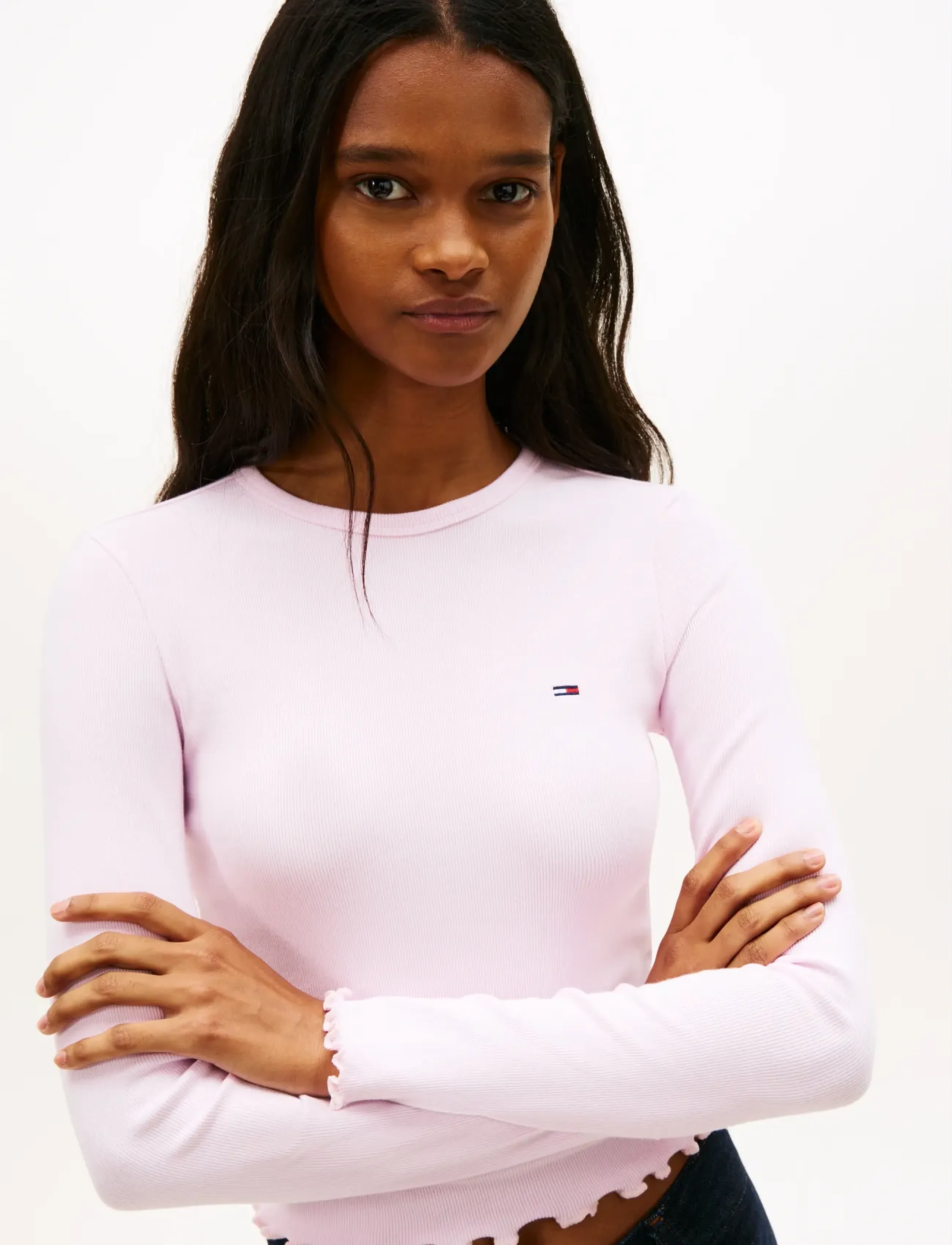 Tommy Jeans - TJW SLIM SH LETTUCE EDGE RIB LS - crop tops - pearly pink - 4