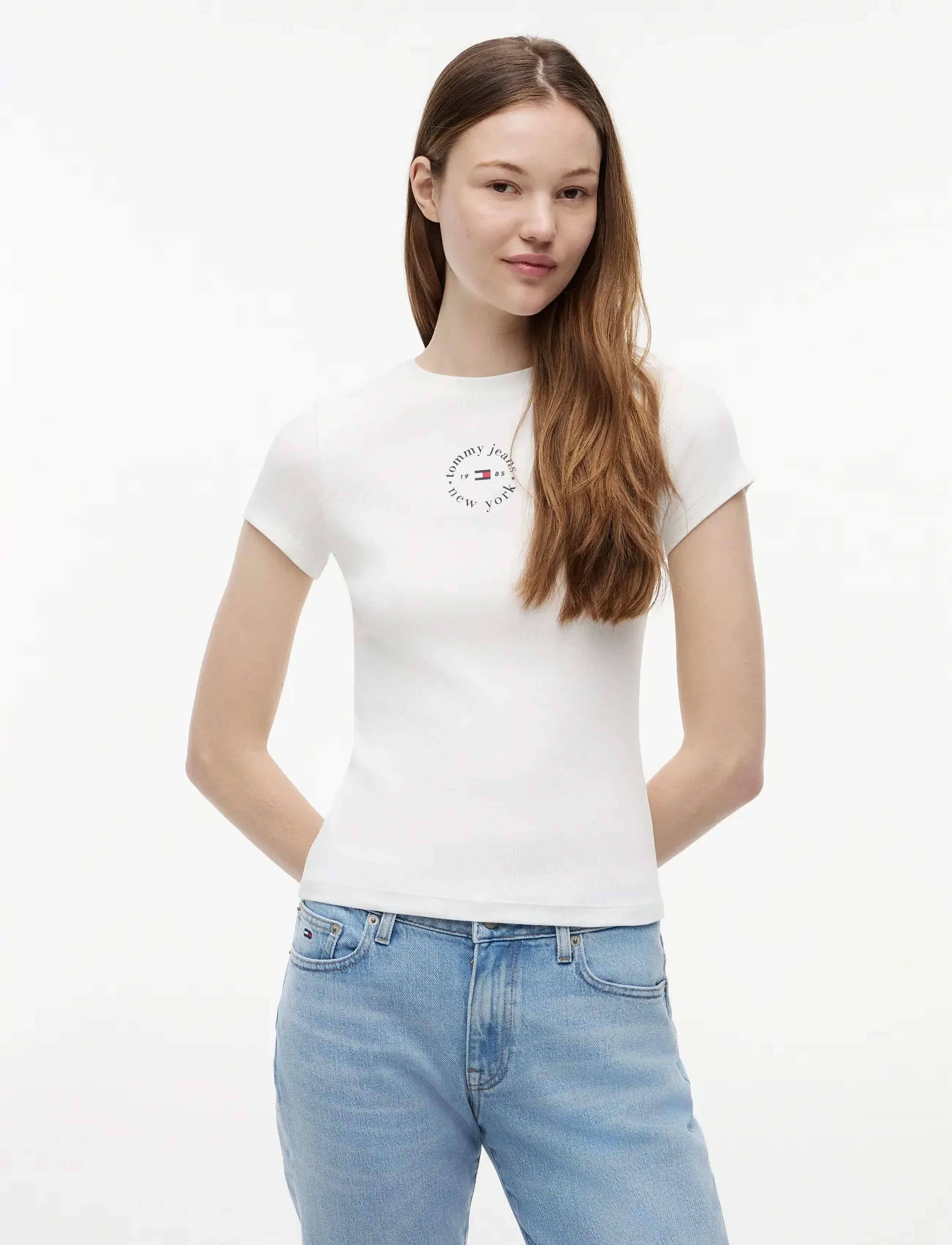 Tommy Jeans TJW SLIM ESS LOGO2 RIB TEE EXT - Kläder - ECRU / cream