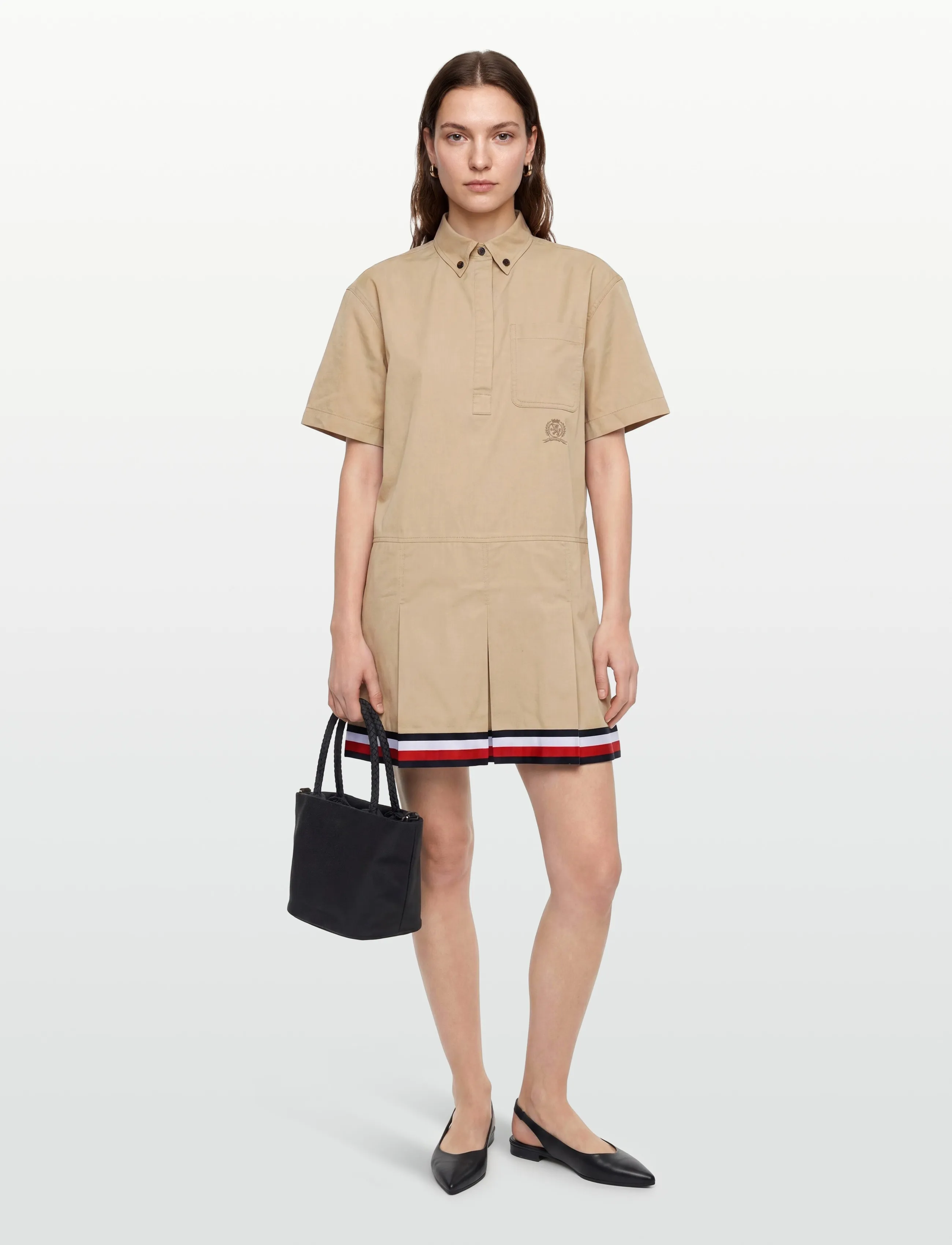 Tommy Jeans TJW CREST RWB TAPE SHIRT DRESS - Kleider - GENTLE GOLD / gold