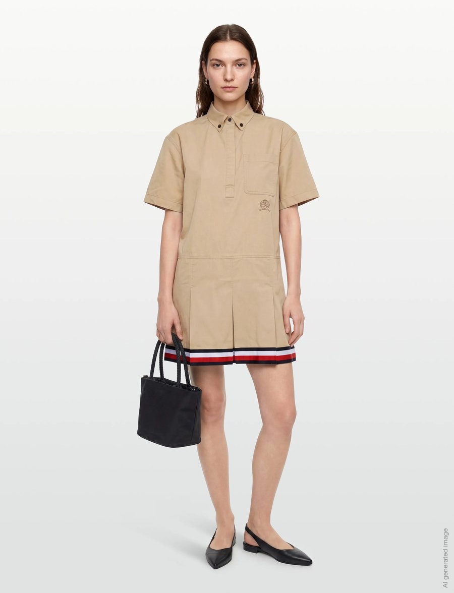 Tommy Jeans - TJW CREST RWB TAPE SHIRT DRESS - sommerkjoler - gentle gold - 0