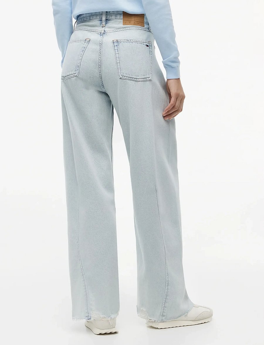Tommy Jeans - ELLA MID BARREL CROP CBF CJ5010 - barrel jeans - denim light - 2