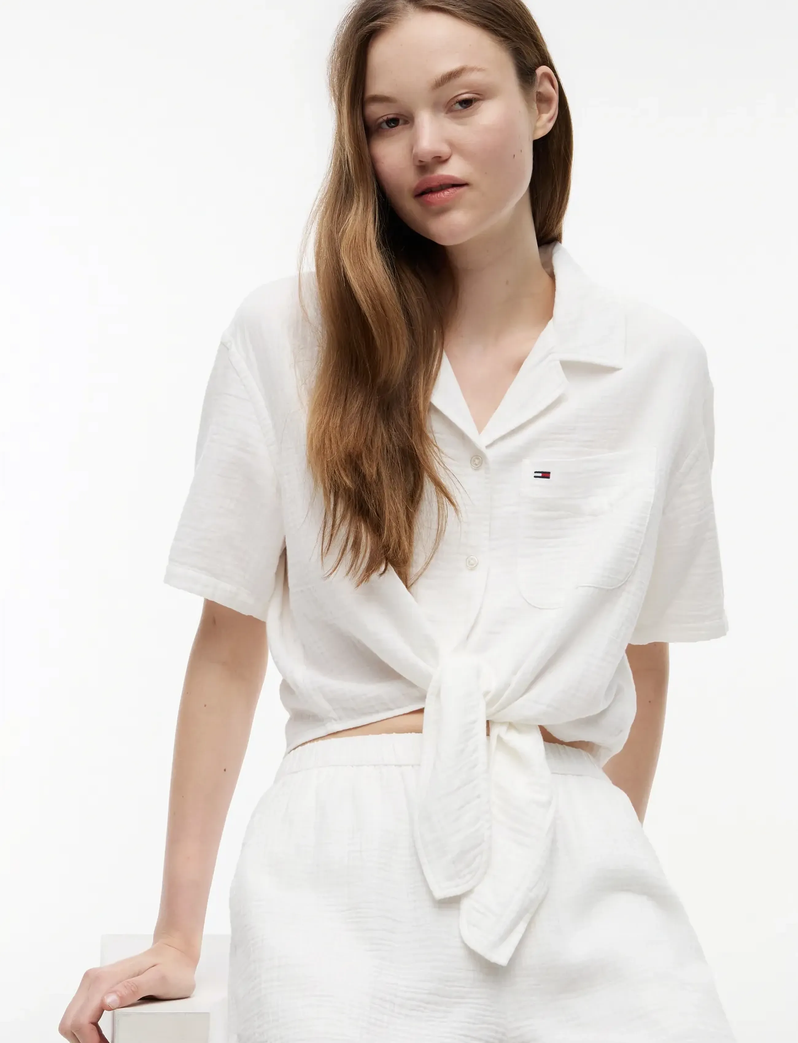 Tommy Jeans - TJW TEXTURED TIE FRONT SS SHIRT - lühikeste varrukatega särgid - ecru - 3