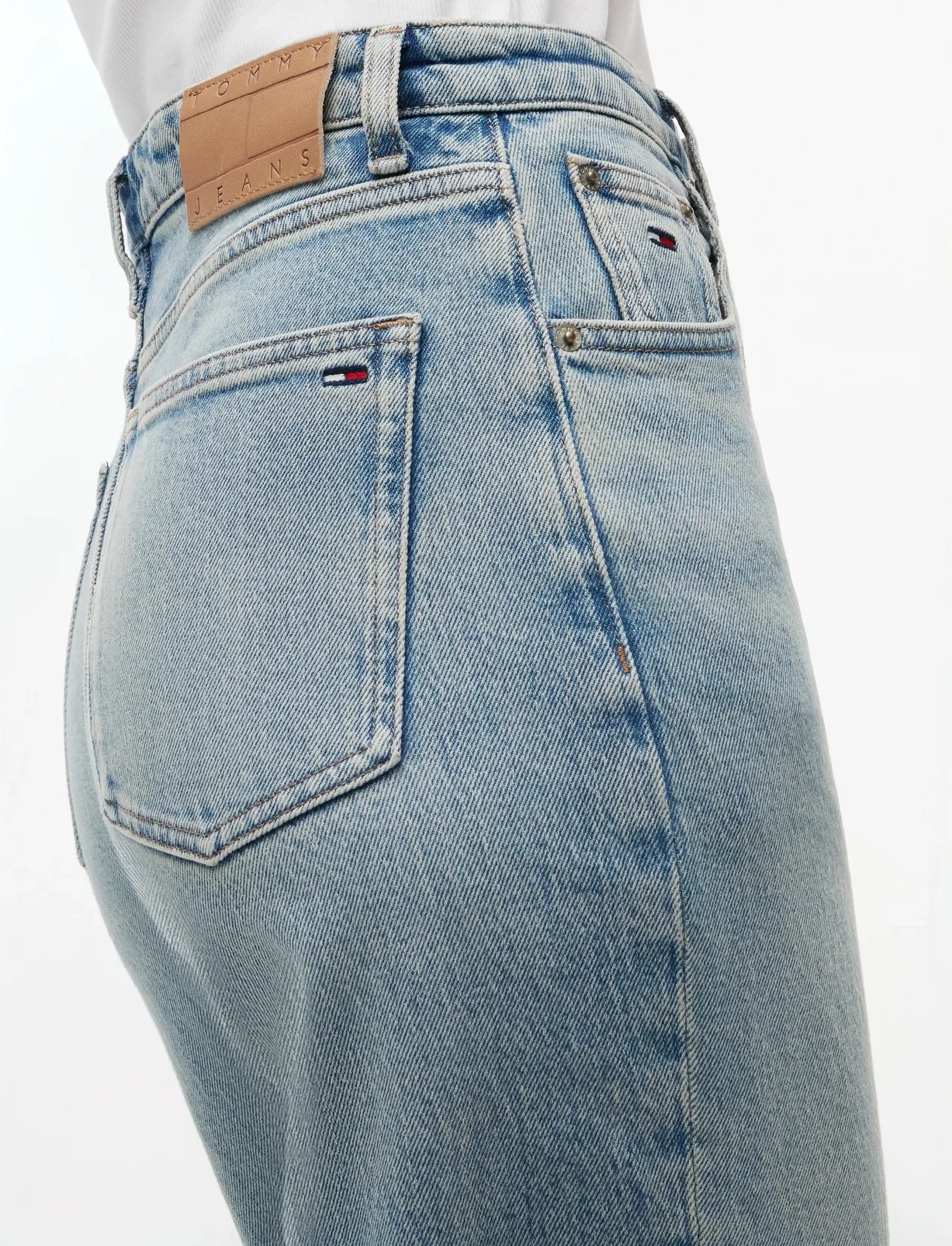 Tommy Jeans - MOM JEAN UH TPR  CJ5115 - regular jeans - denim light - 4