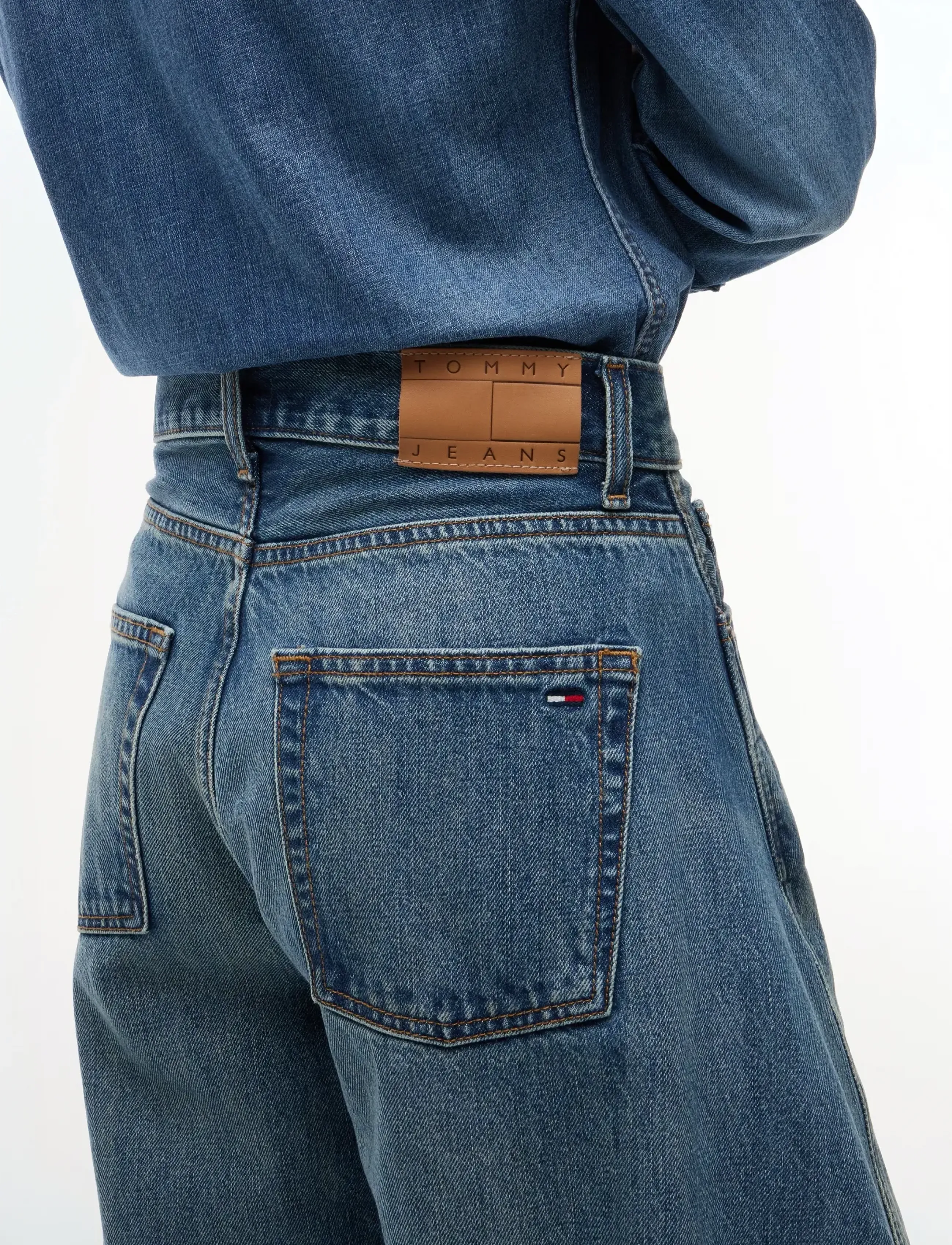 Jeans 'Twisted Seam Mid Rise Barrel' 5