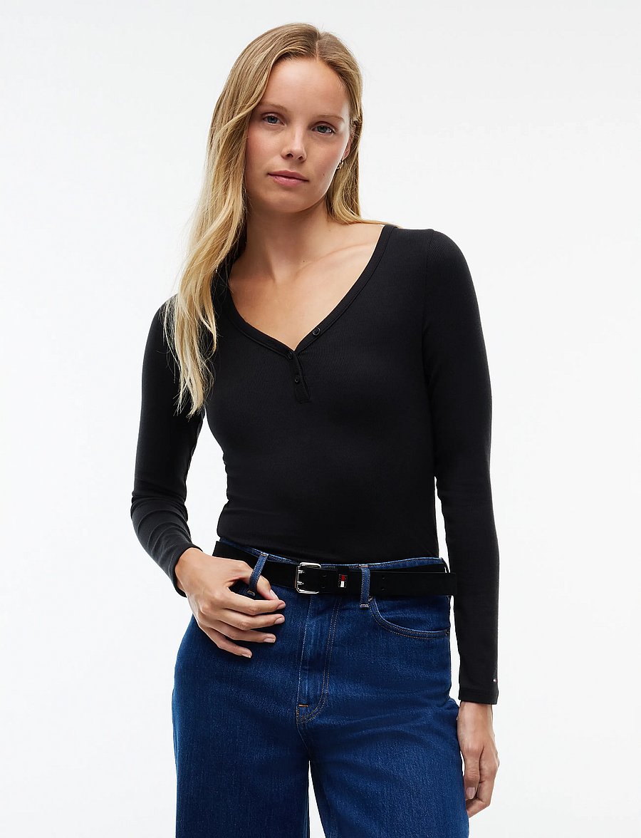 Tommy Jeans - TJW SLIM HENLEY LS TOP - langärmlige tops - black - 0