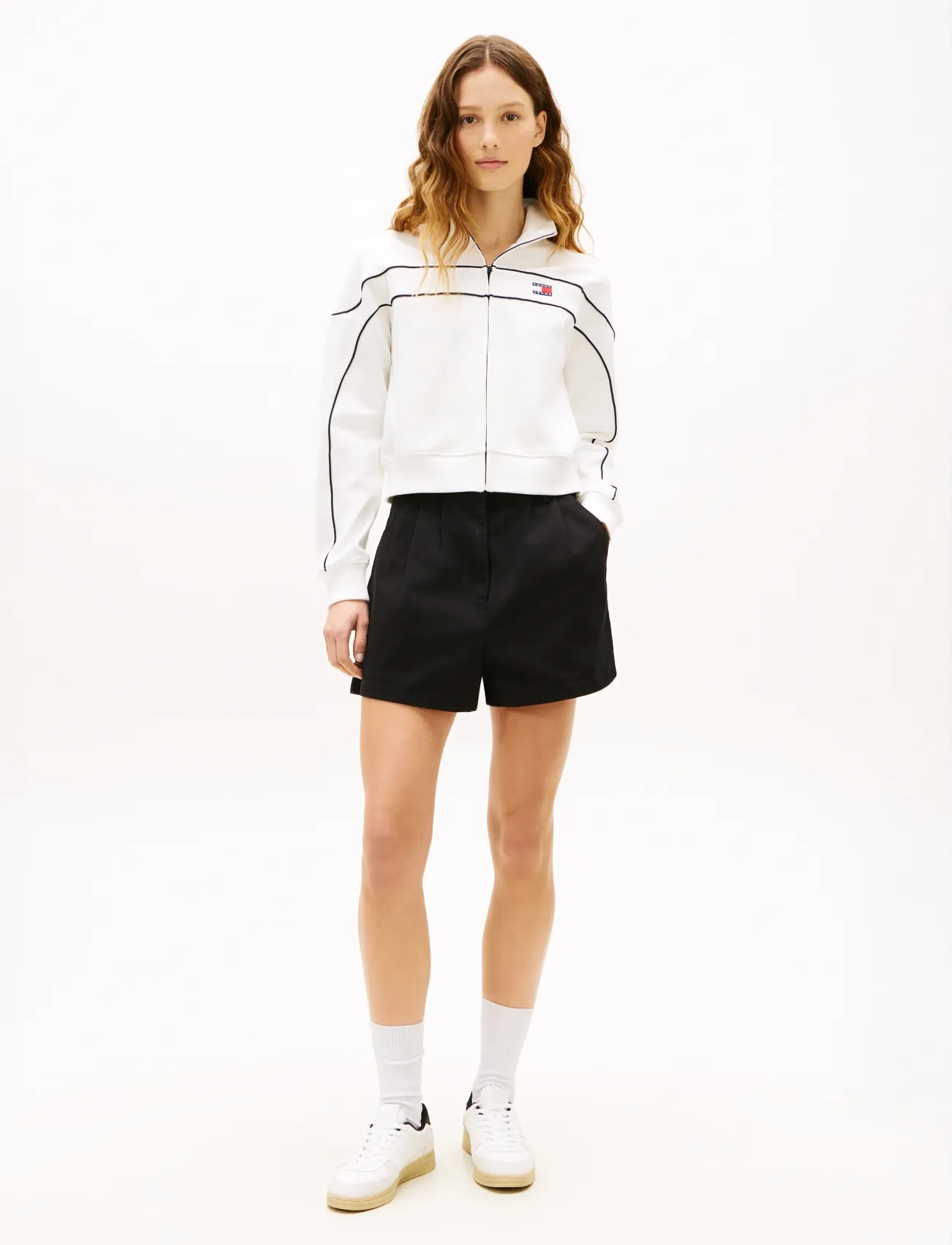 Tommy Jeans - TJW CLAIRE HR PLEATED SHORTS - short chino - black - 3
