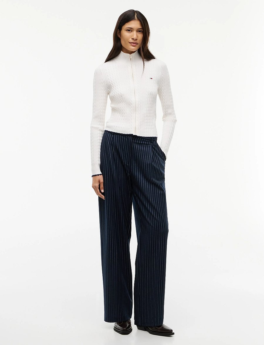 Tommy Jeans - TJW MICRO CABLE ZIPTHRU SWTR EXT - koftor - off white - 4
