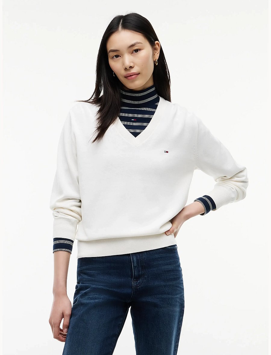 Tommy Jeans - TJW ESSENTIAL VNECK SWEATER EXT - striktrøjer - off white - 0