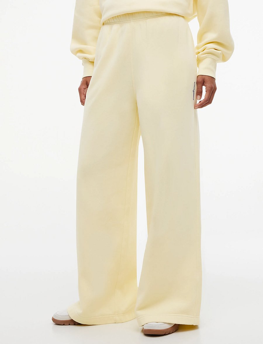 Tommy Jeans - TJW WIDE LEG SCRIPT SWEATPANTS - everyday style - day lily - 0