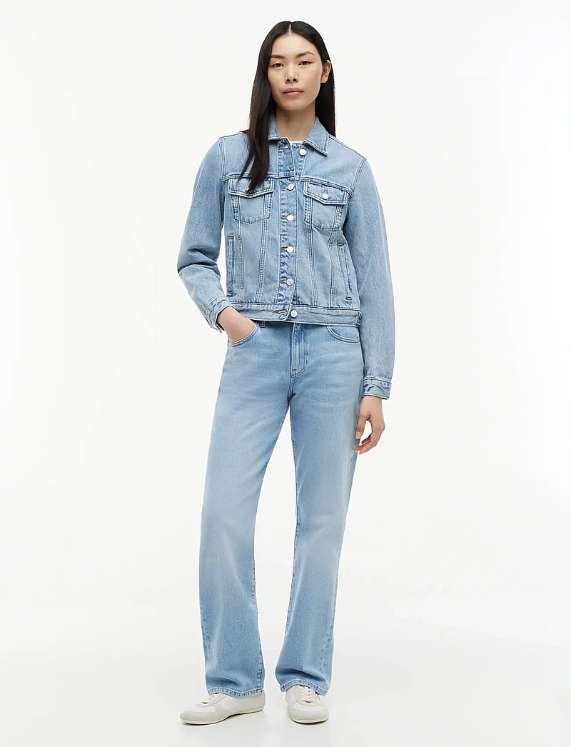 Tommy Jeans - CLASSIC TRCKR JACKET EXT CJ8019 - frühlingsjacken - denim light - 4