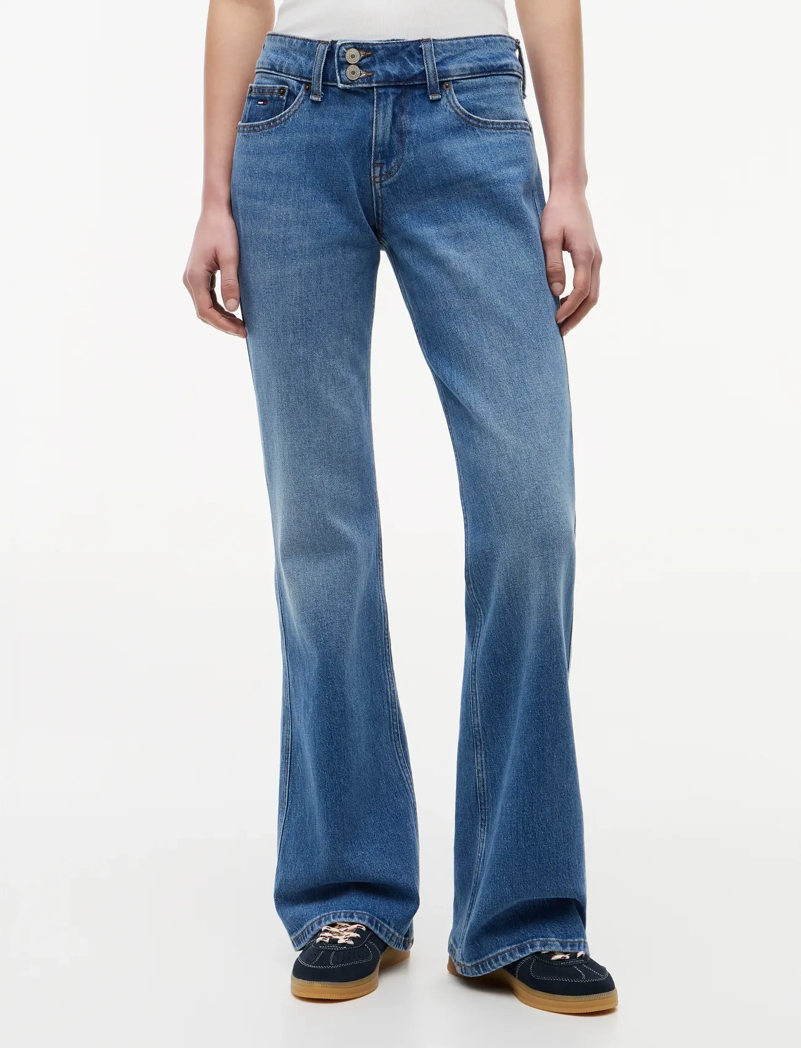 Tommy Jeans Sia Low Bootcut Bj0133, 25 x 30, Jeans, Blau - Boot Cut, Frauen