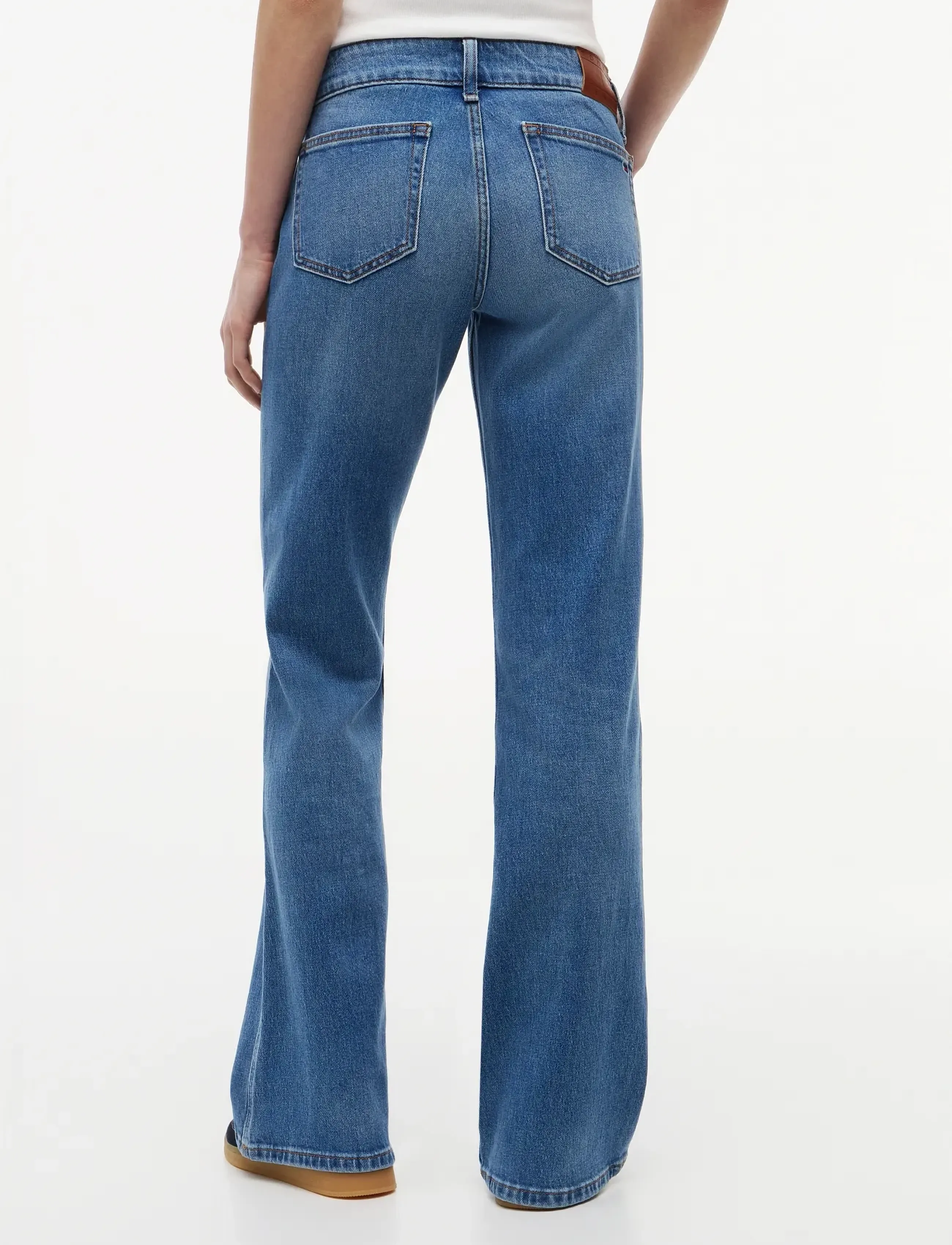 Tommy Jeans - SIA LOW BOOTCUT BJ0133 - bootcut jeans - denim medium - 2