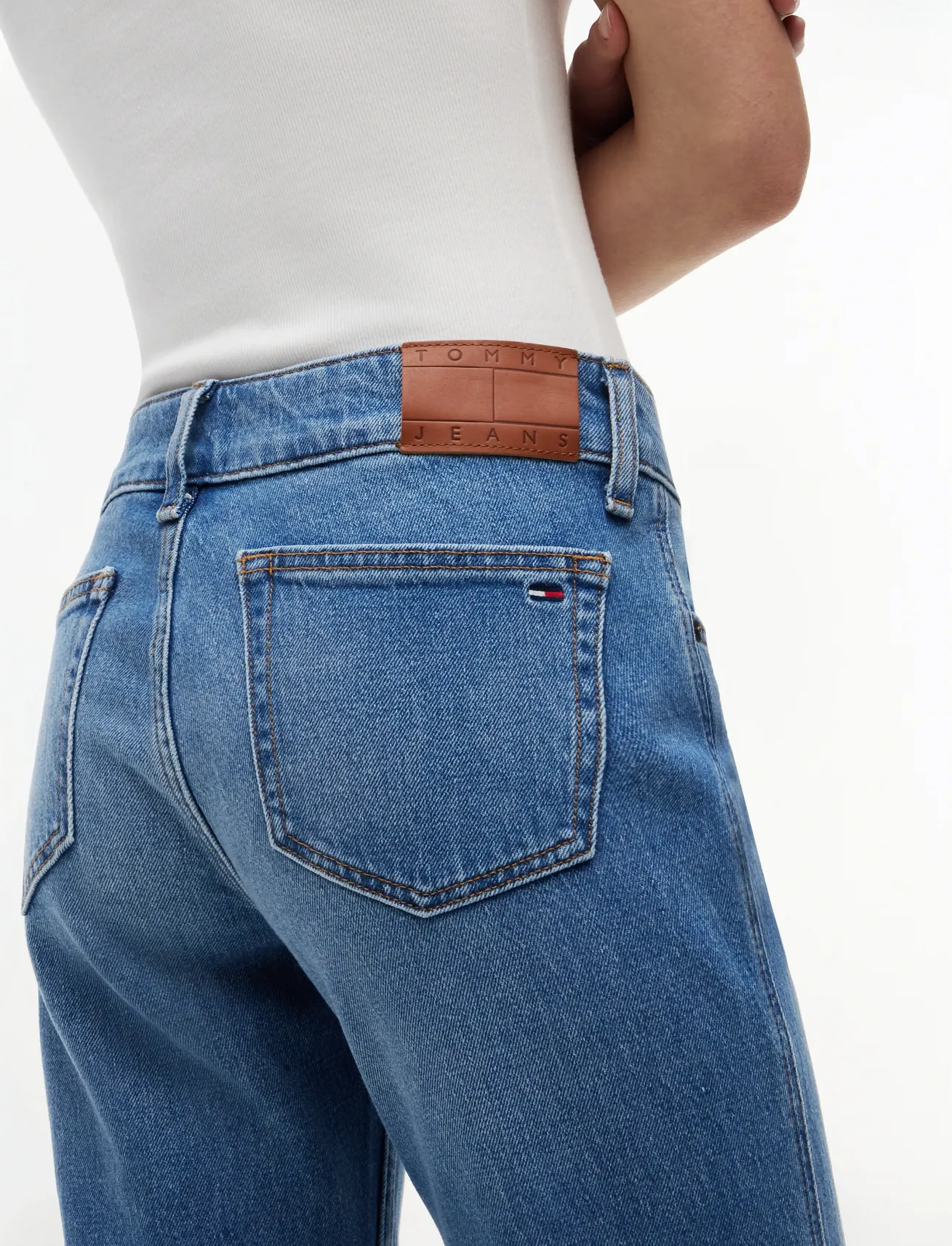 Tommy Jeans - SIA LOW BOOTCUT BJ0133 - bootcut jeans - denim medium - 4