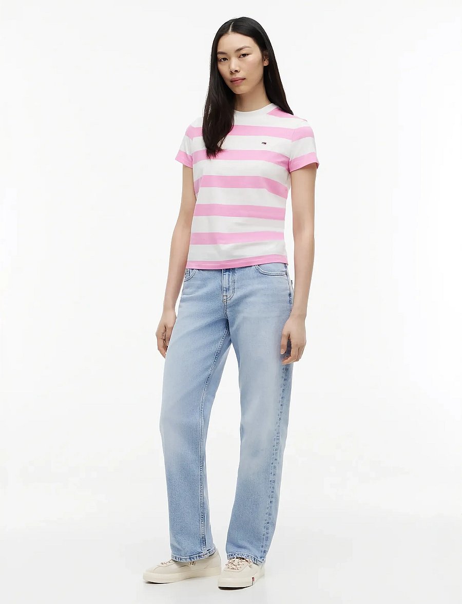 Tommy Jeans - TJW REG S FLAG JERSEY SS TEE EXT - t-särgid - pink daisy stripe - 4